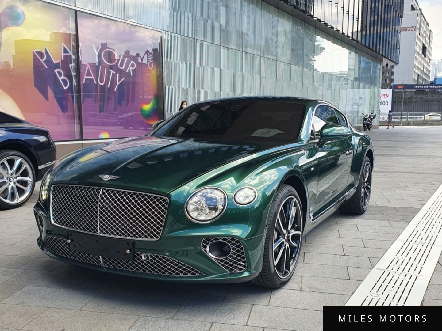 Bentley Continental GT 2022 — миниатюра 3