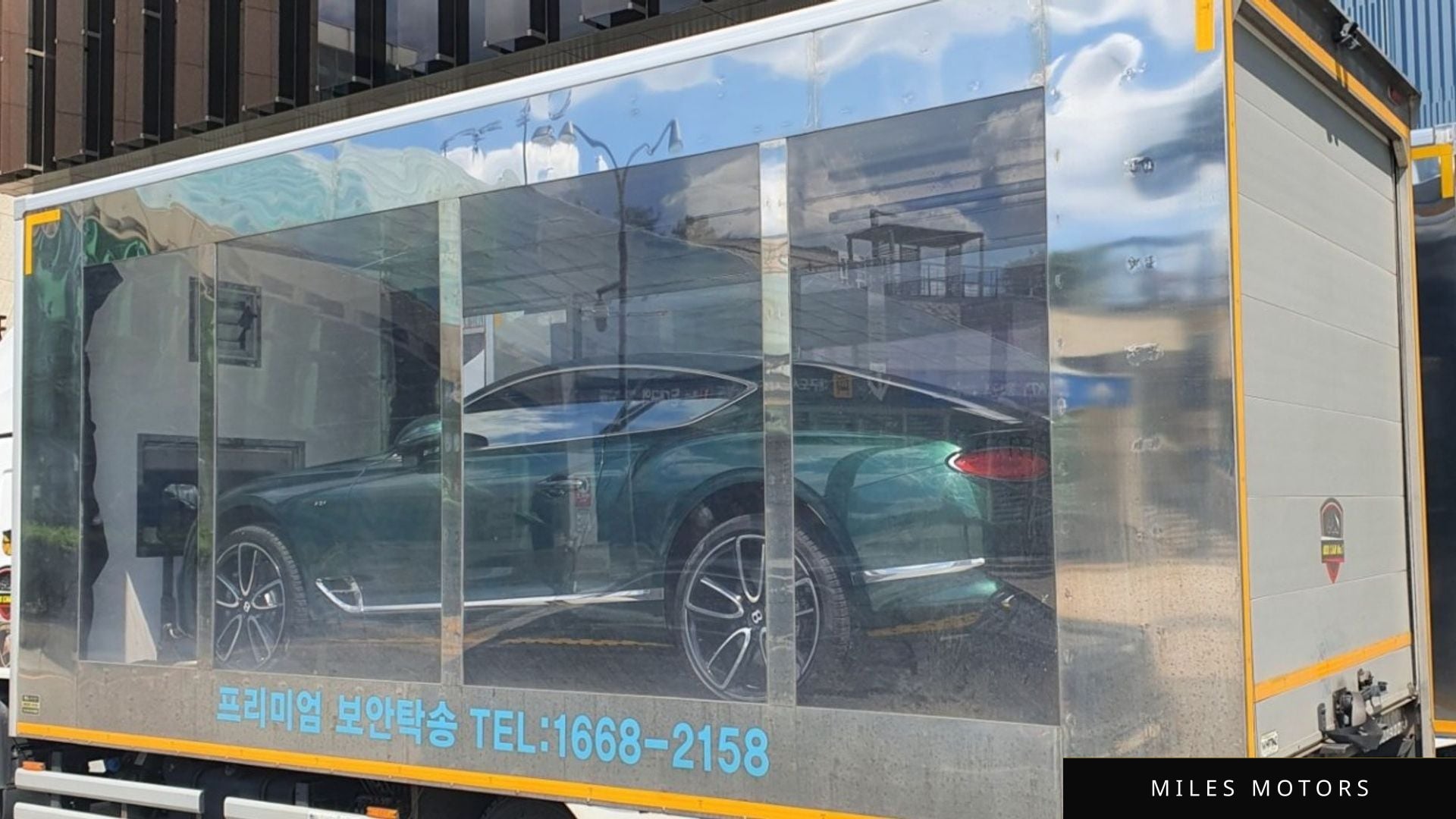 Bentley Continental GT 2022 — миниатюра 6