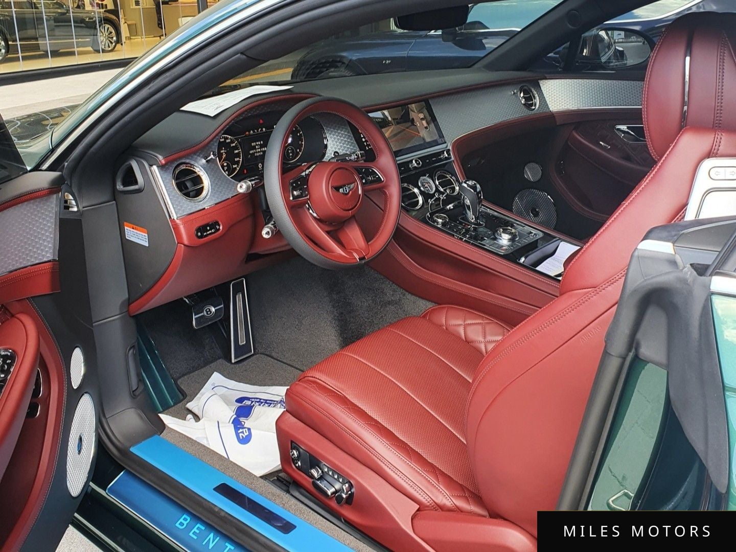 Bentley Continental GT 2022 — миниатюра 9