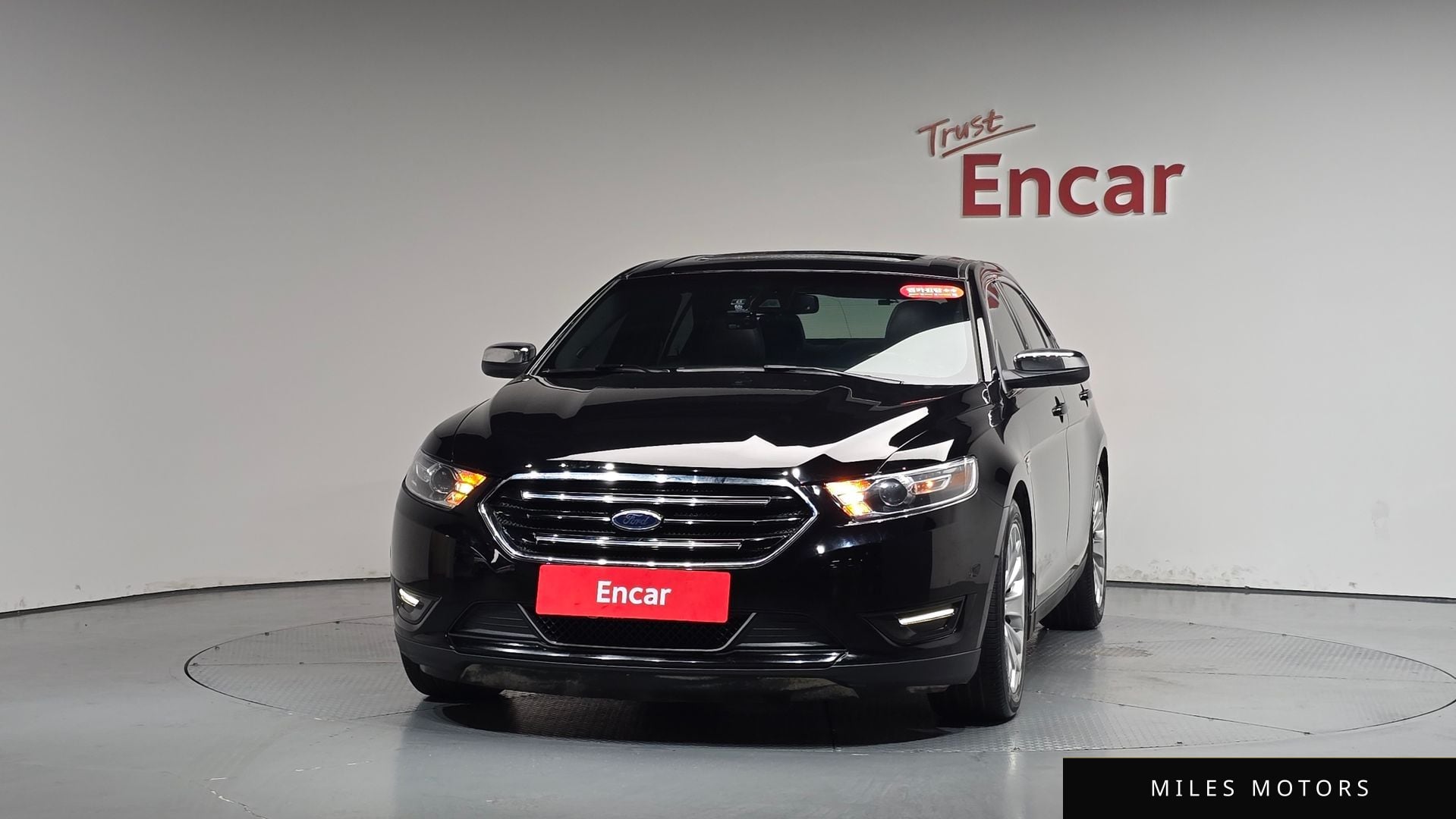 Ford Taurus 2016 — миниатюра 2