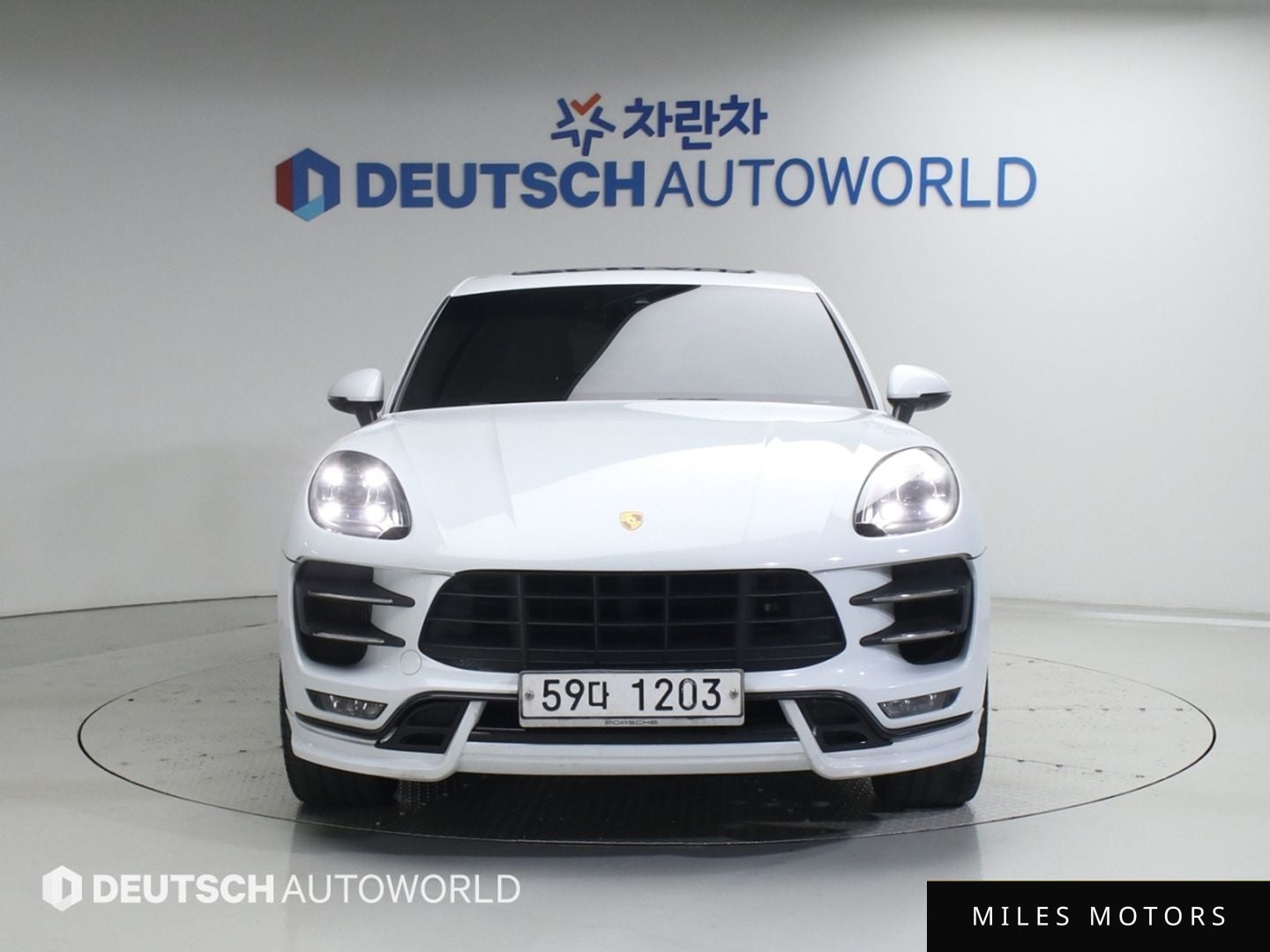 Porsche Macan 2017 — миниатюра 5