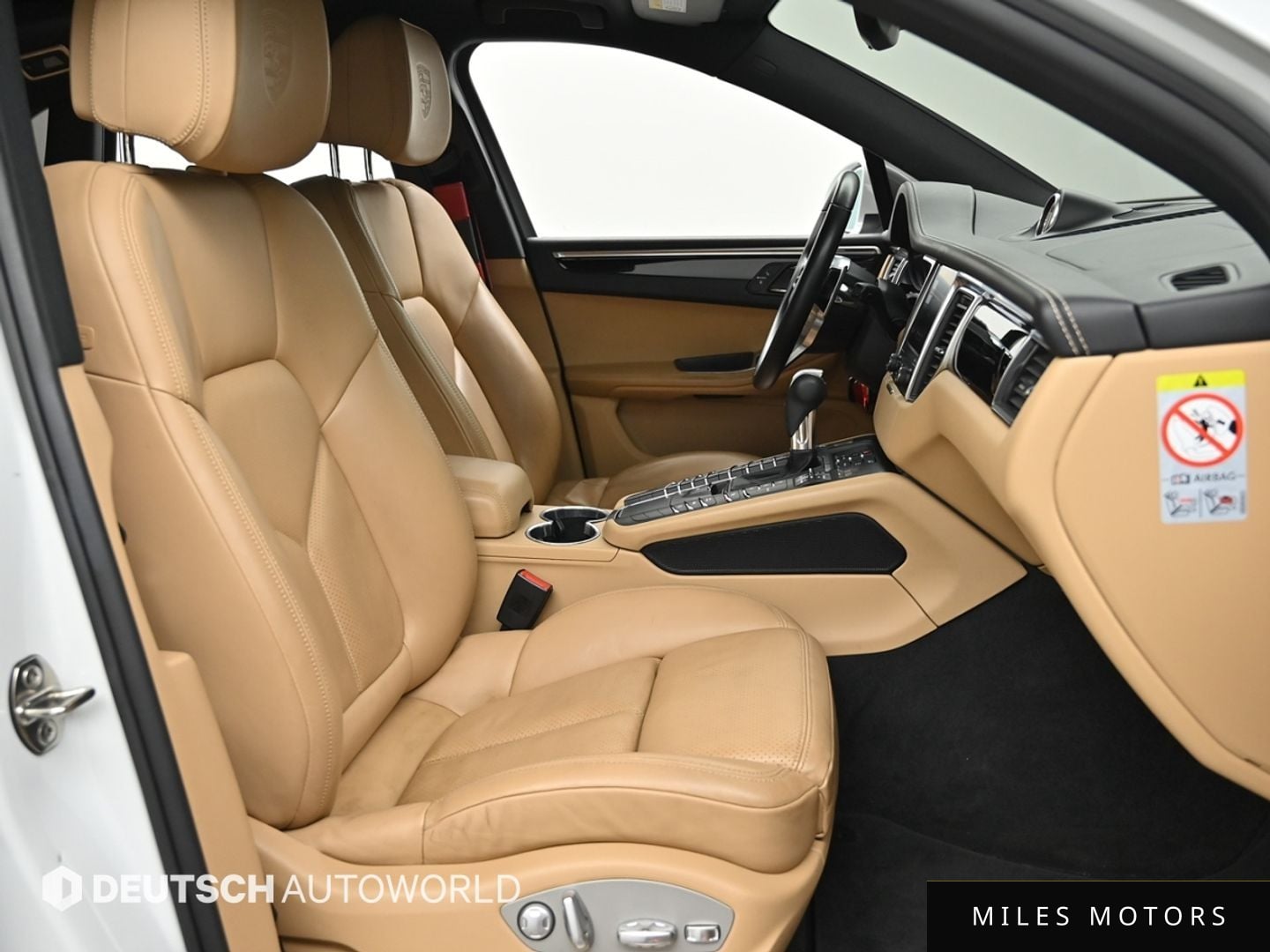 Porsche Macan 2017 — миниатюра 11