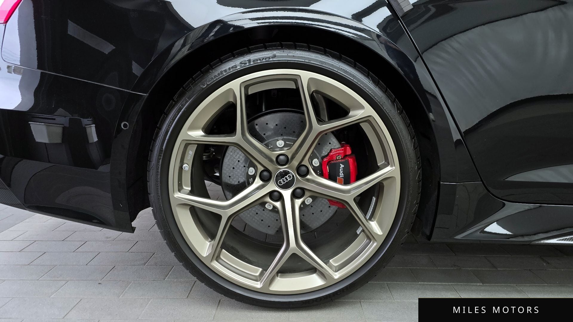 Audi RS6 (C8) 2025 — миниатюра 5