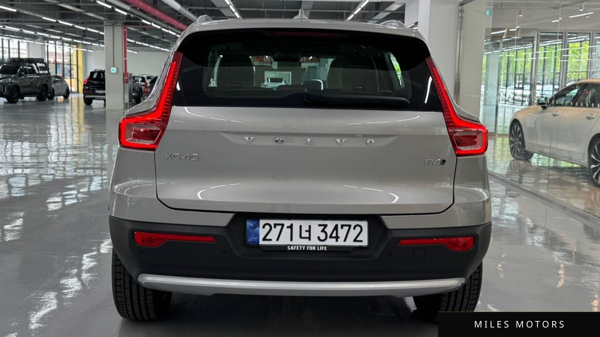 Volvo XC40 2025 — миниатюра 4