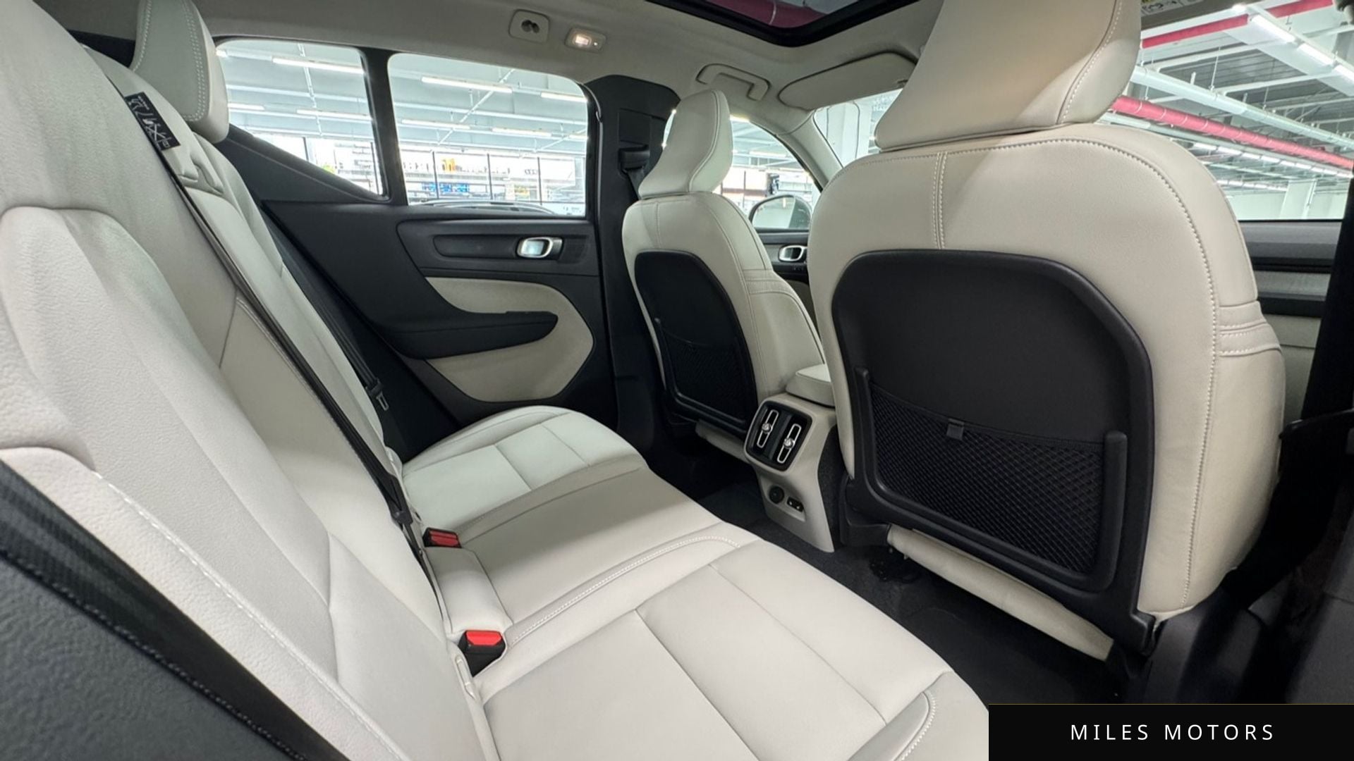 Volvo XC40 2025 — миниатюра 11