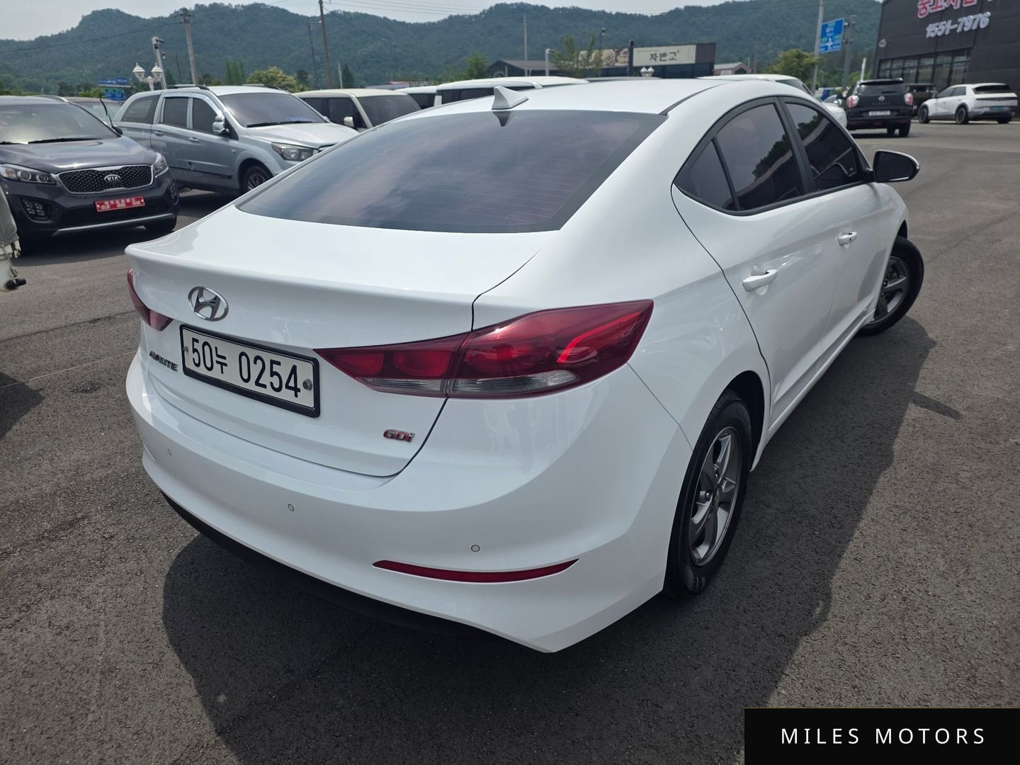 Hyundai AVANTE 2017 — миниатюра 2