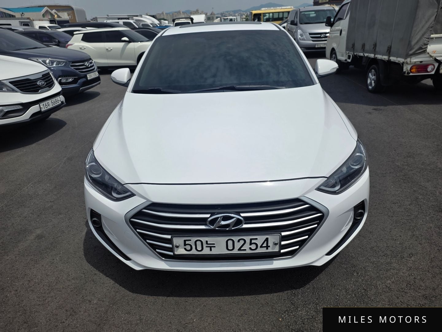 Hyundai AVANTE 2017 — миниатюра 3
