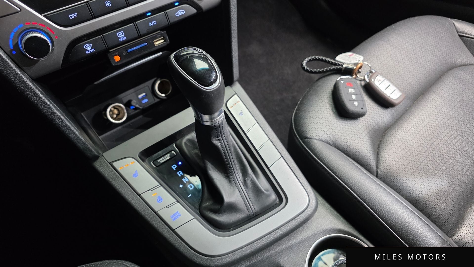 Hyundai AVANTE 2016 — миниатюра 12