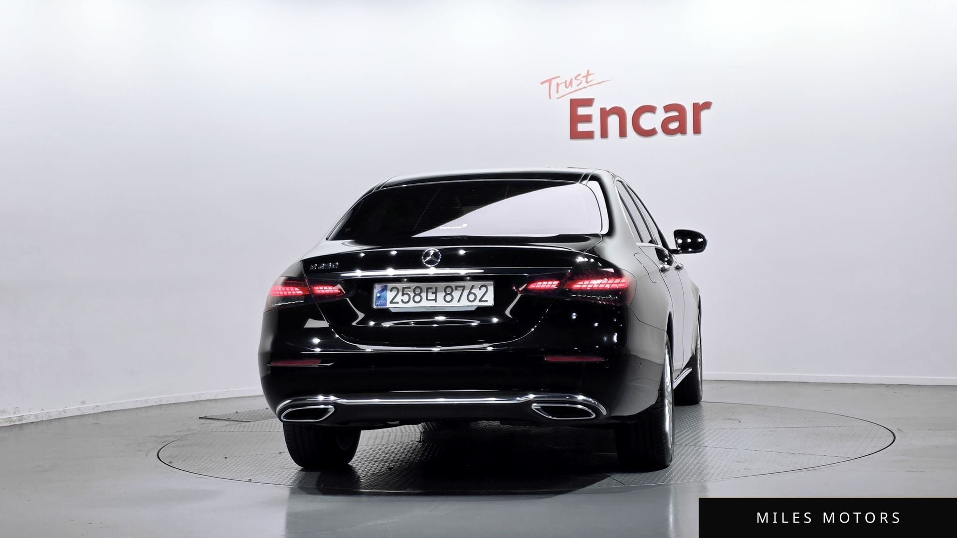 Mercedes-Benz E-Class W213 2023 — миниатюра 4