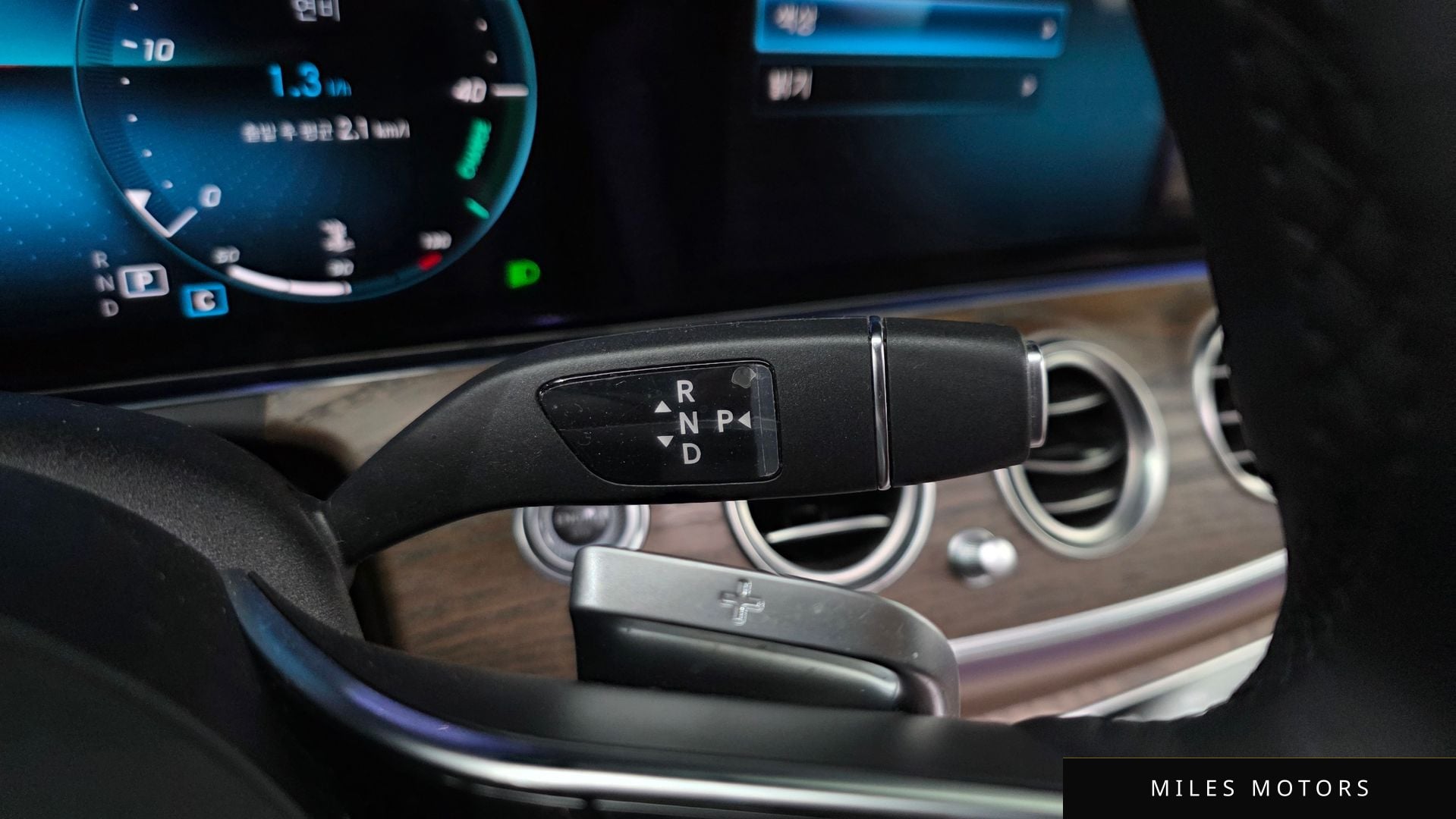 Mercedes-Benz E-Class W213 2023 — миниатюра 9