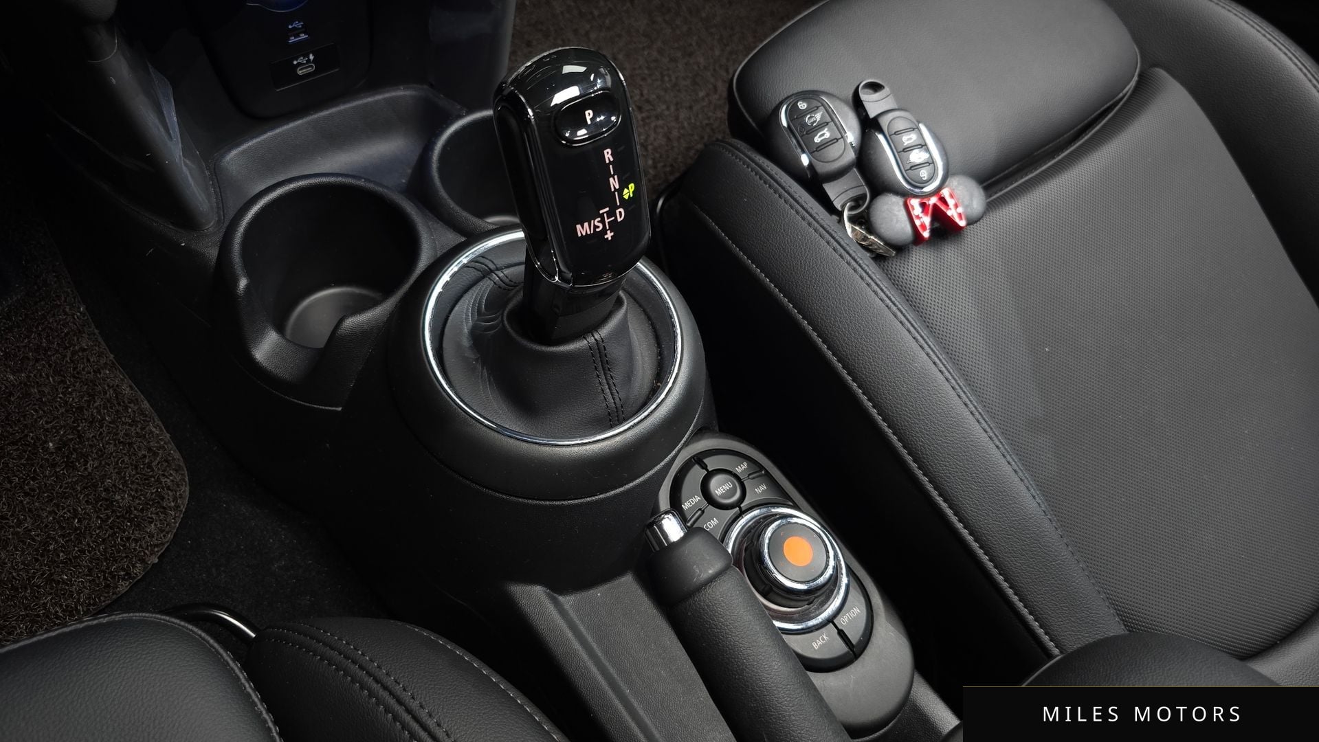 MINI Cooper 2021 — миниатюра 12