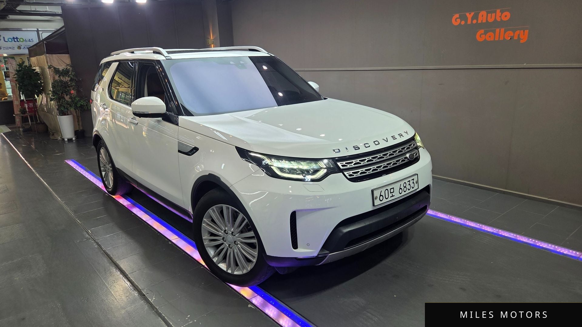 Land Rover Discovery 2017 — миниатюра 2