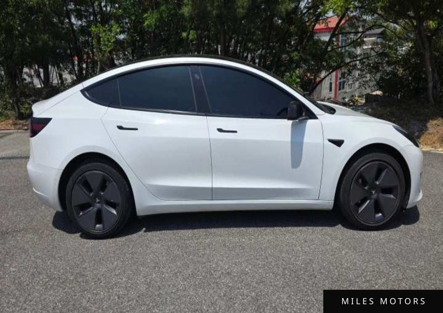 Tesla Model 3 2022 — миниатюра 11