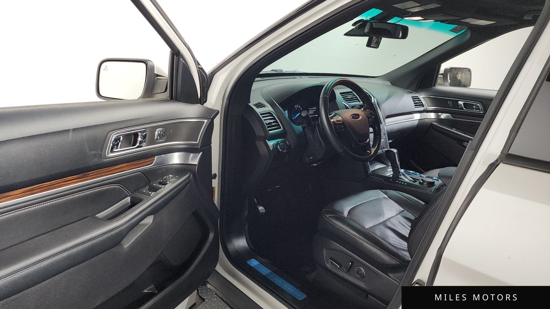 Ford Explorer 2016 — миниатюра 10