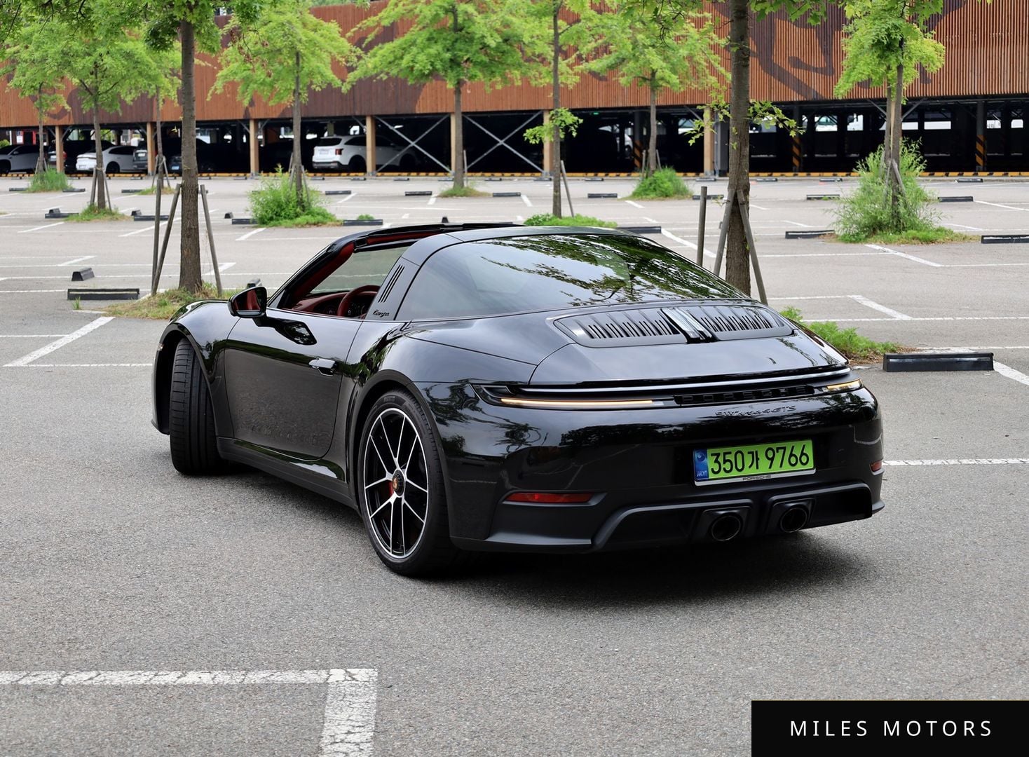 Porsche 911 (992) 2025 — миниатюра 7