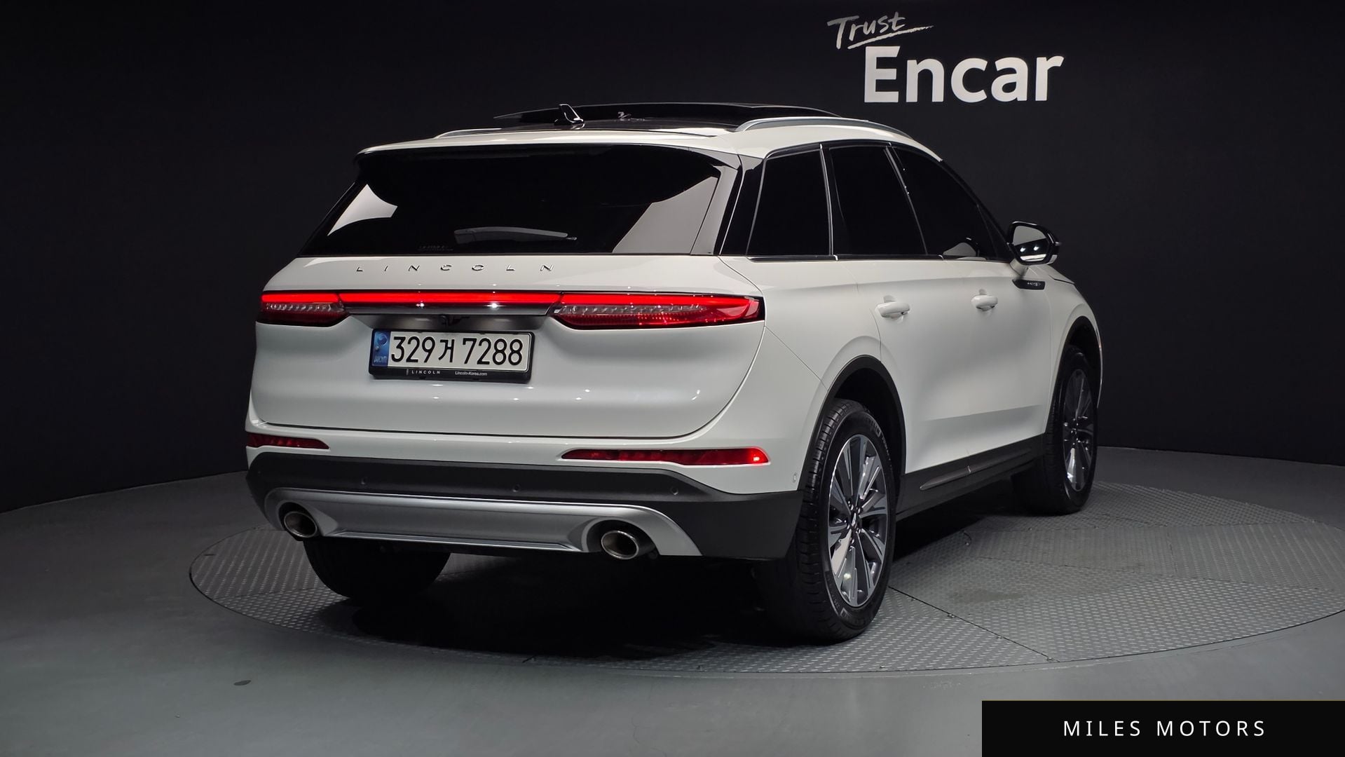Lincoln Corsair 2022 — миниатюра 2