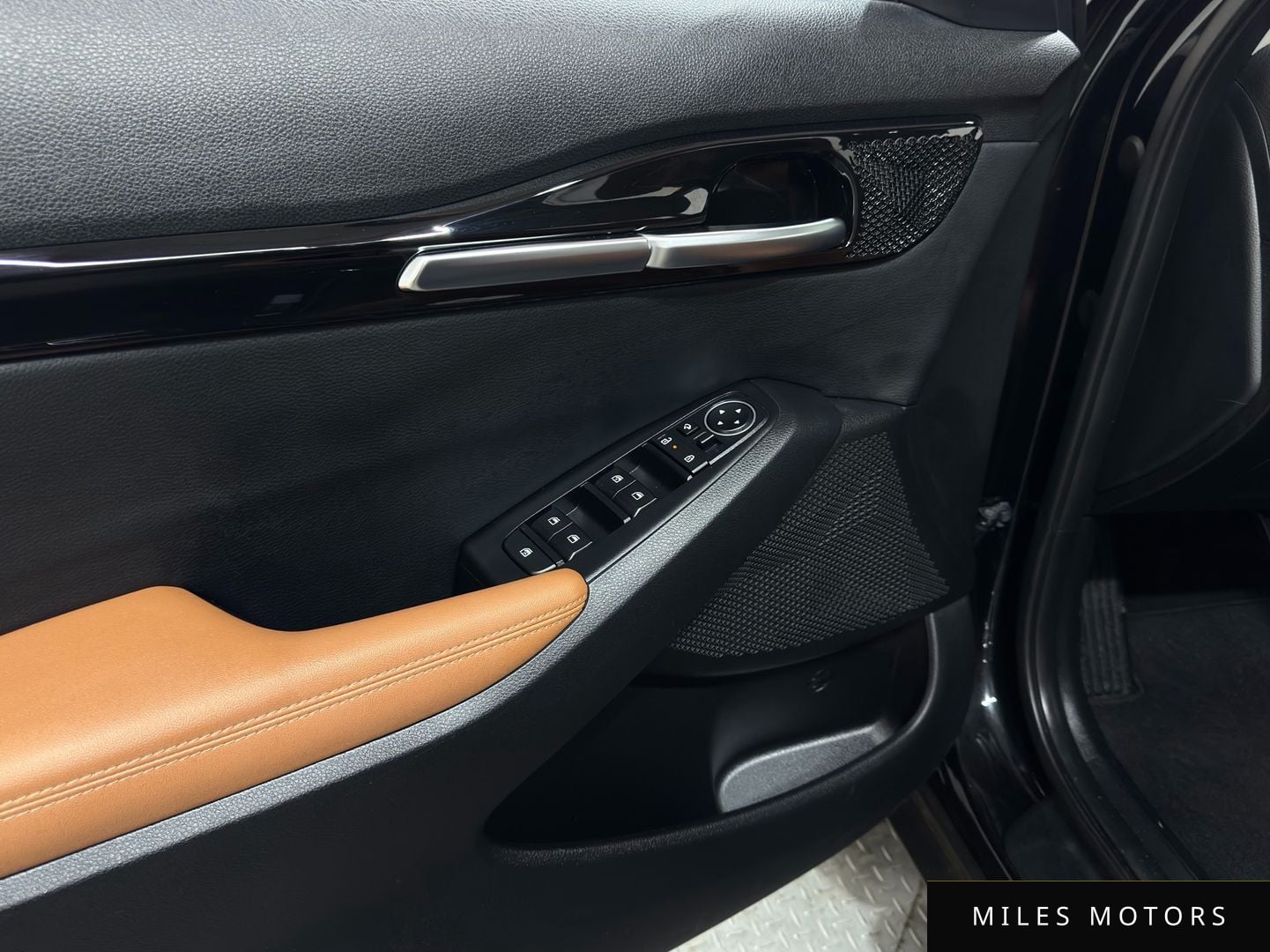Kia Seltos 2023 — миниатюра 10