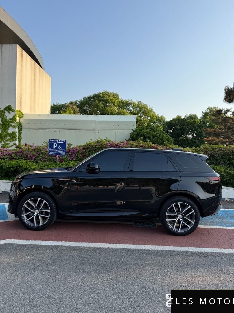 Land Rover Range Rover Sport 2025 — миниатюра 4