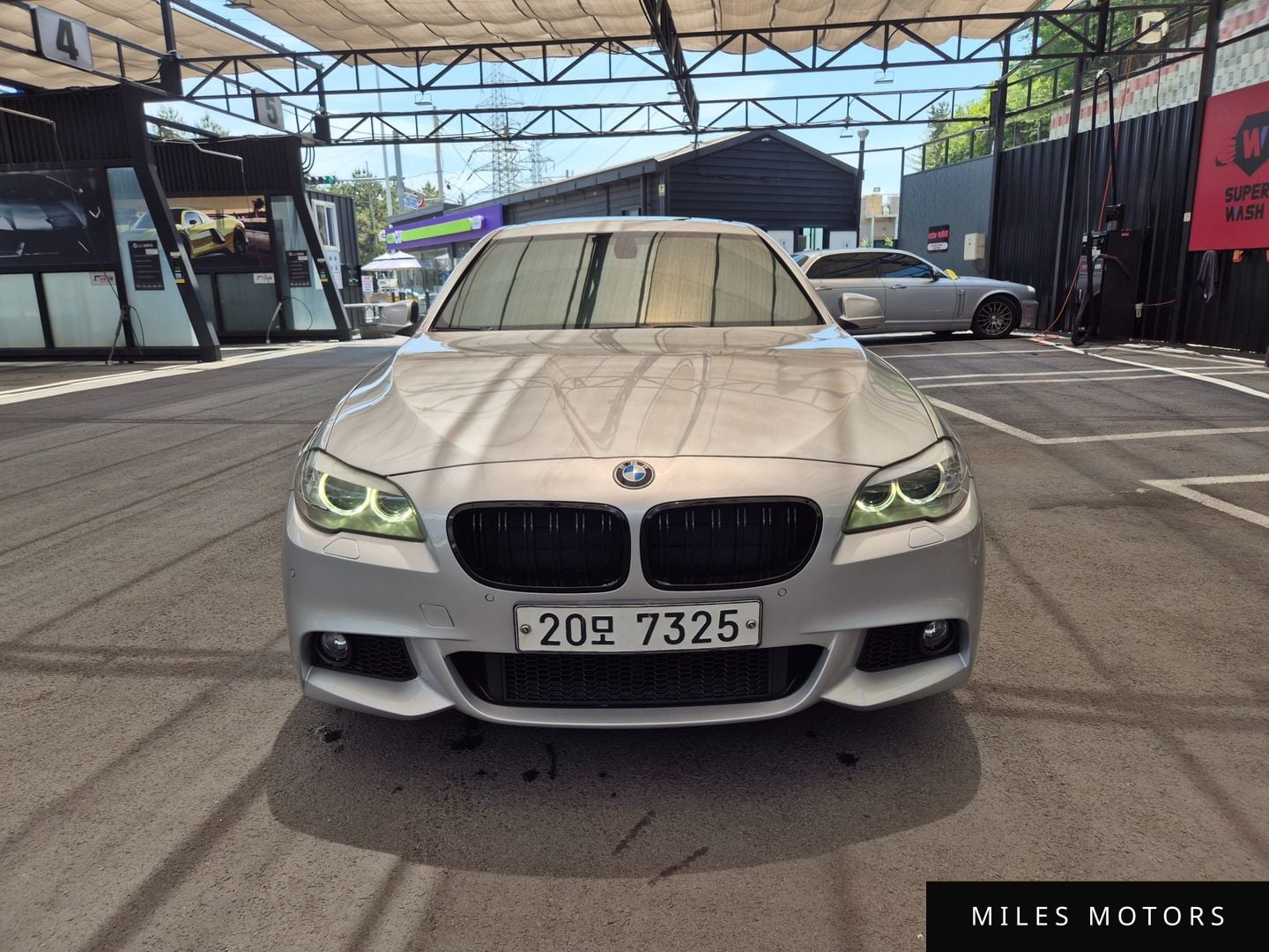 BMW 5 Series (F10) 2011 — фото 1 из 12