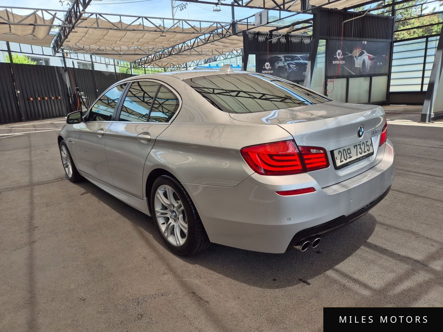 BMW 5 Series (F10) 2011 — миниатюра 4