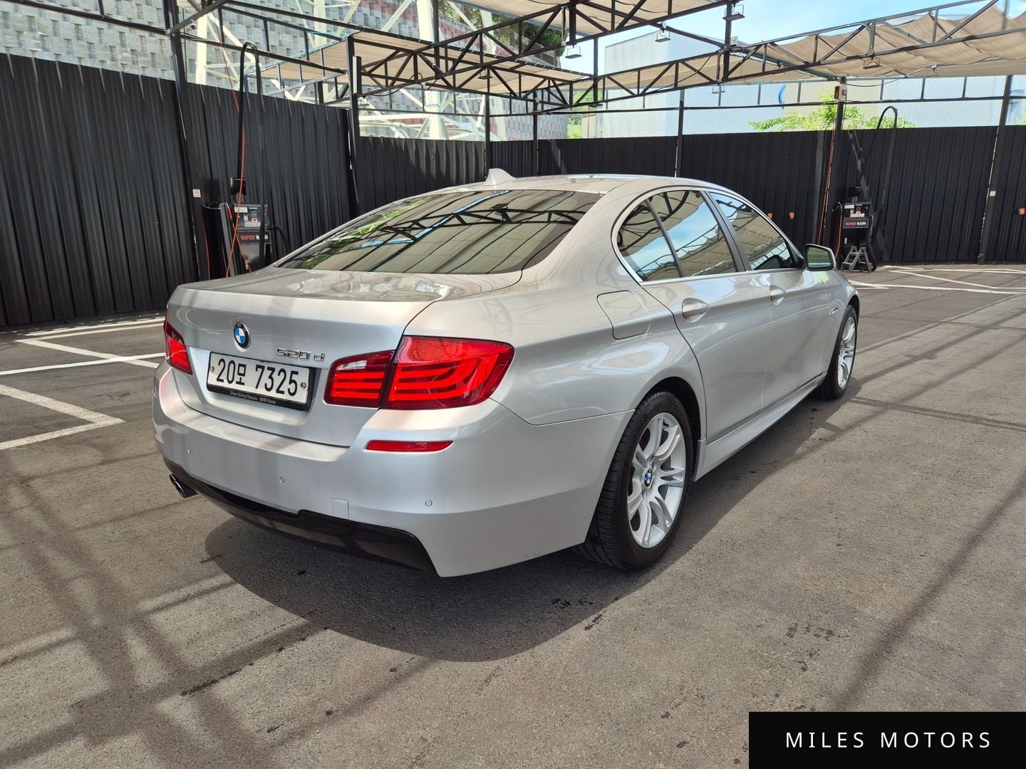 BMW 5 Series (F10) 2011 — миниатюра 6