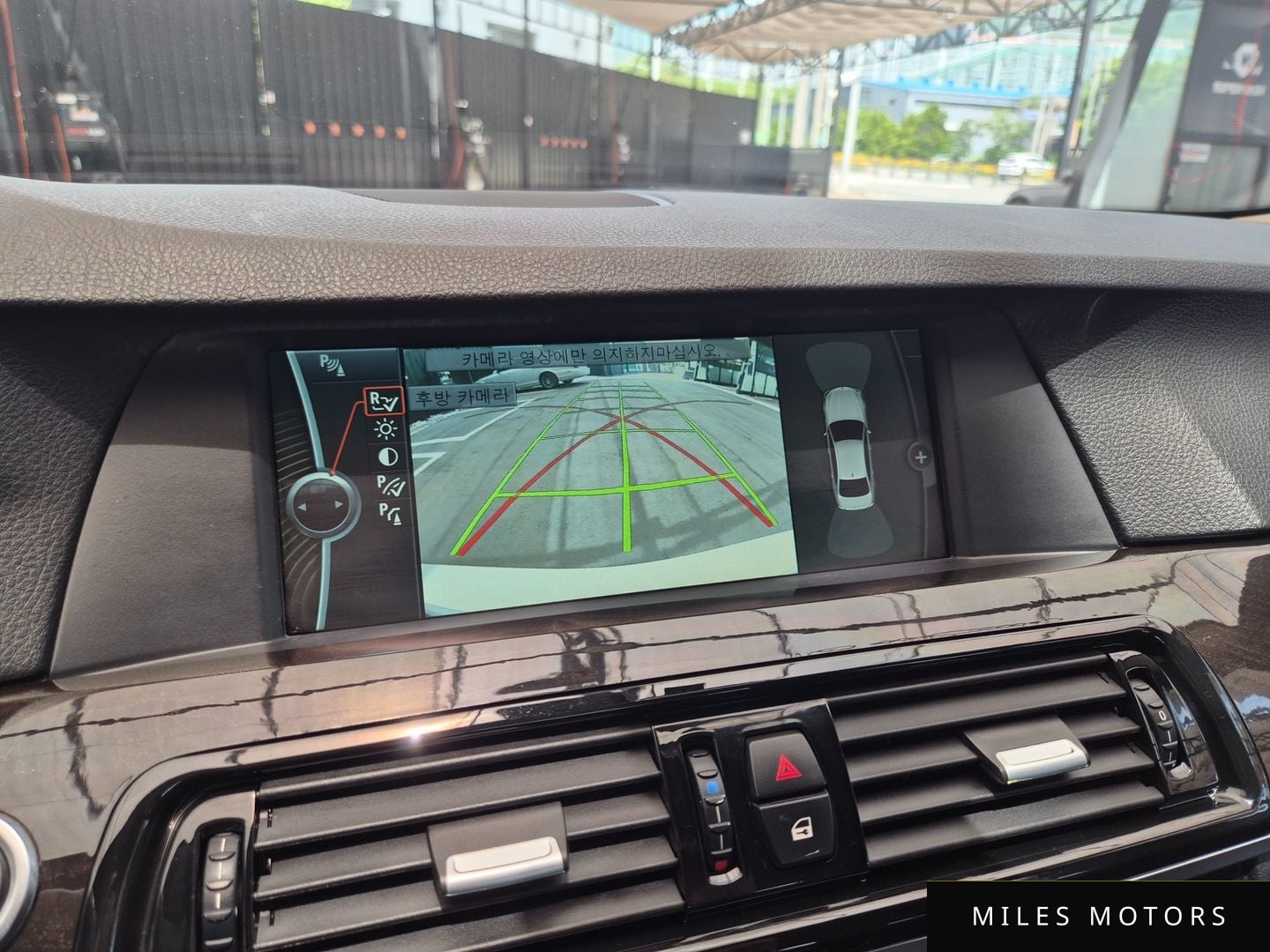 BMW 5 Series (F10) 2011 — миниатюра 10