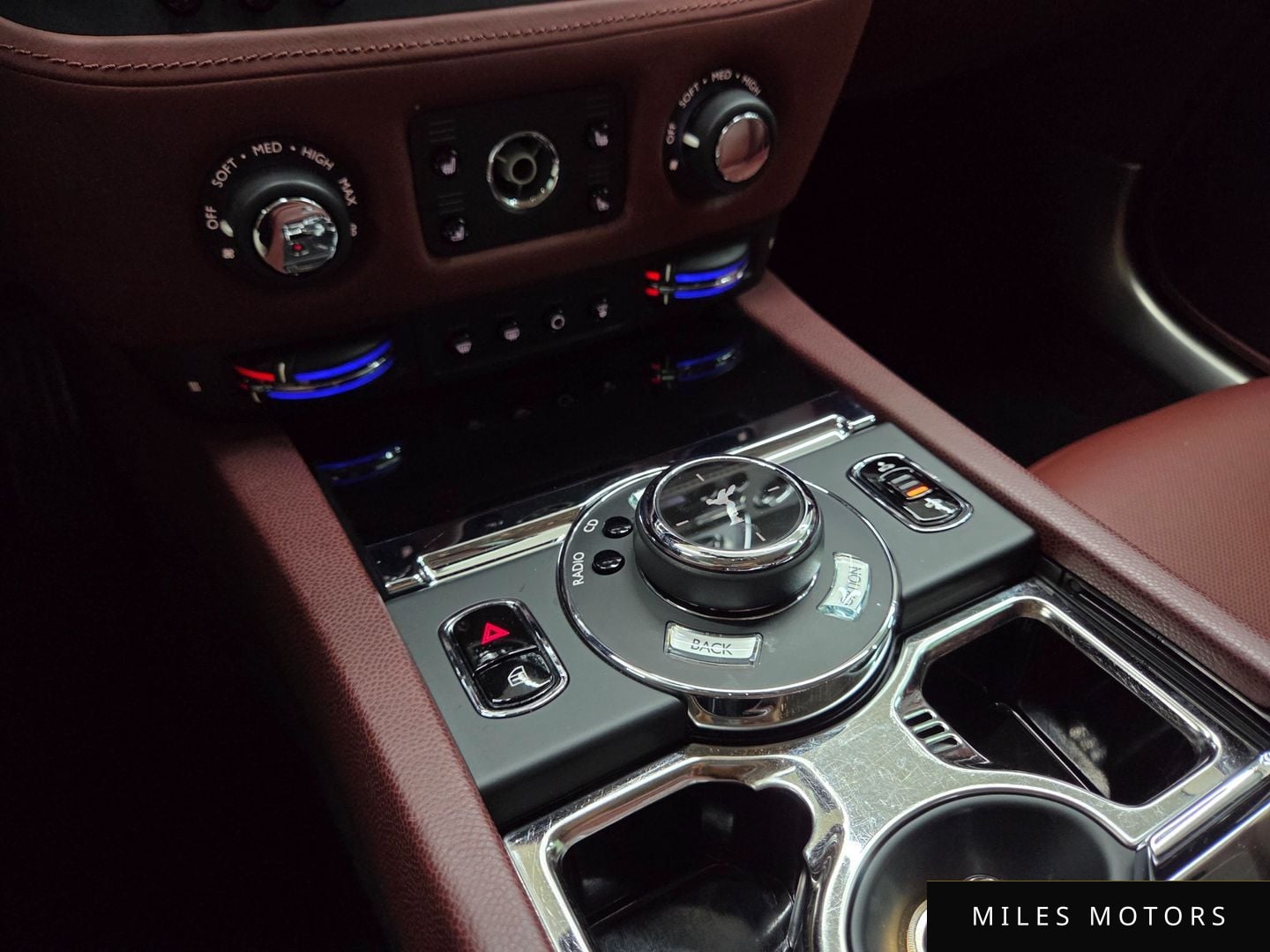 Rolls-Royce Wraith 2016 — миниатюра 9
