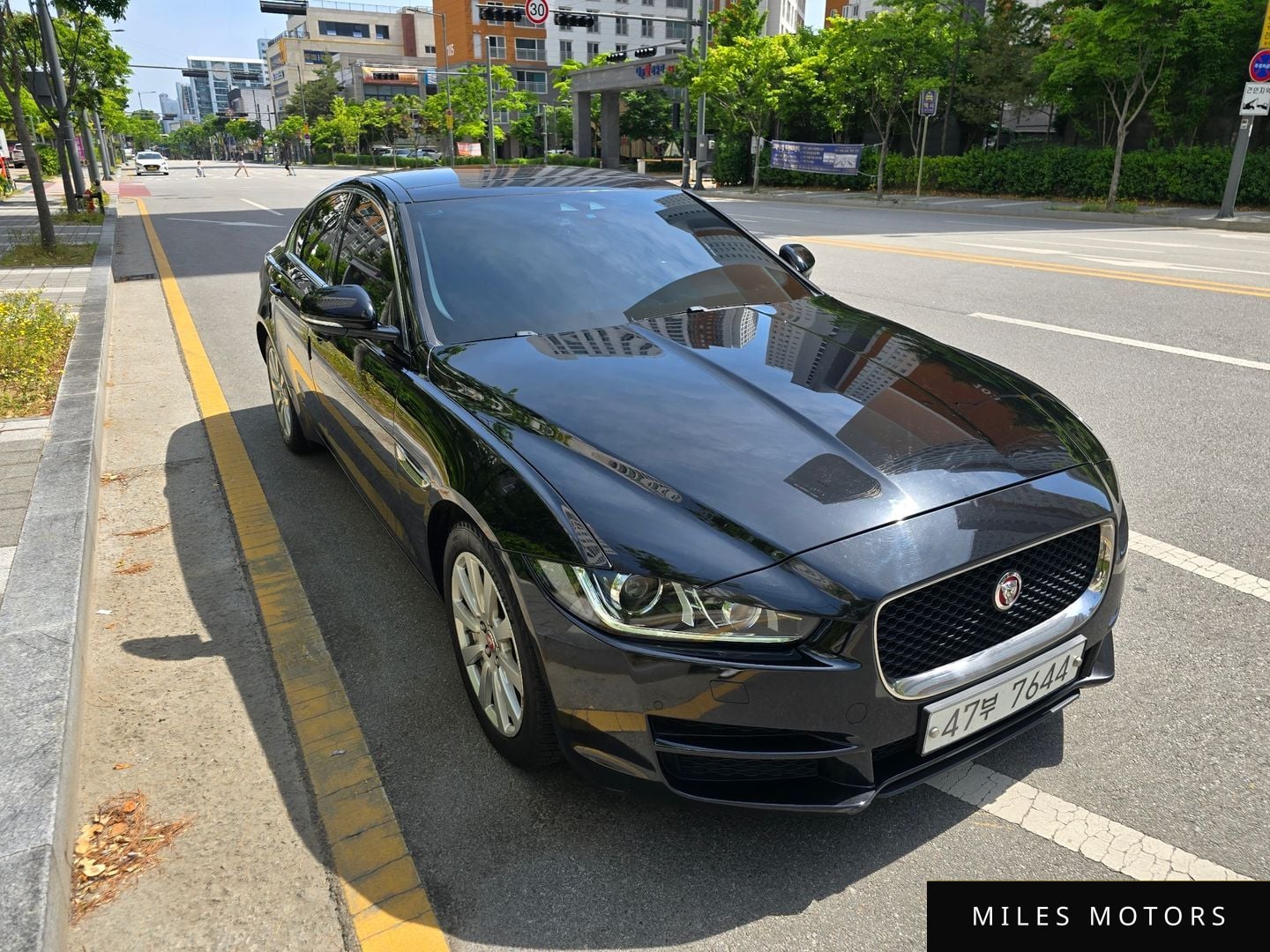 Jaguar XE 2018 — миниатюра 3