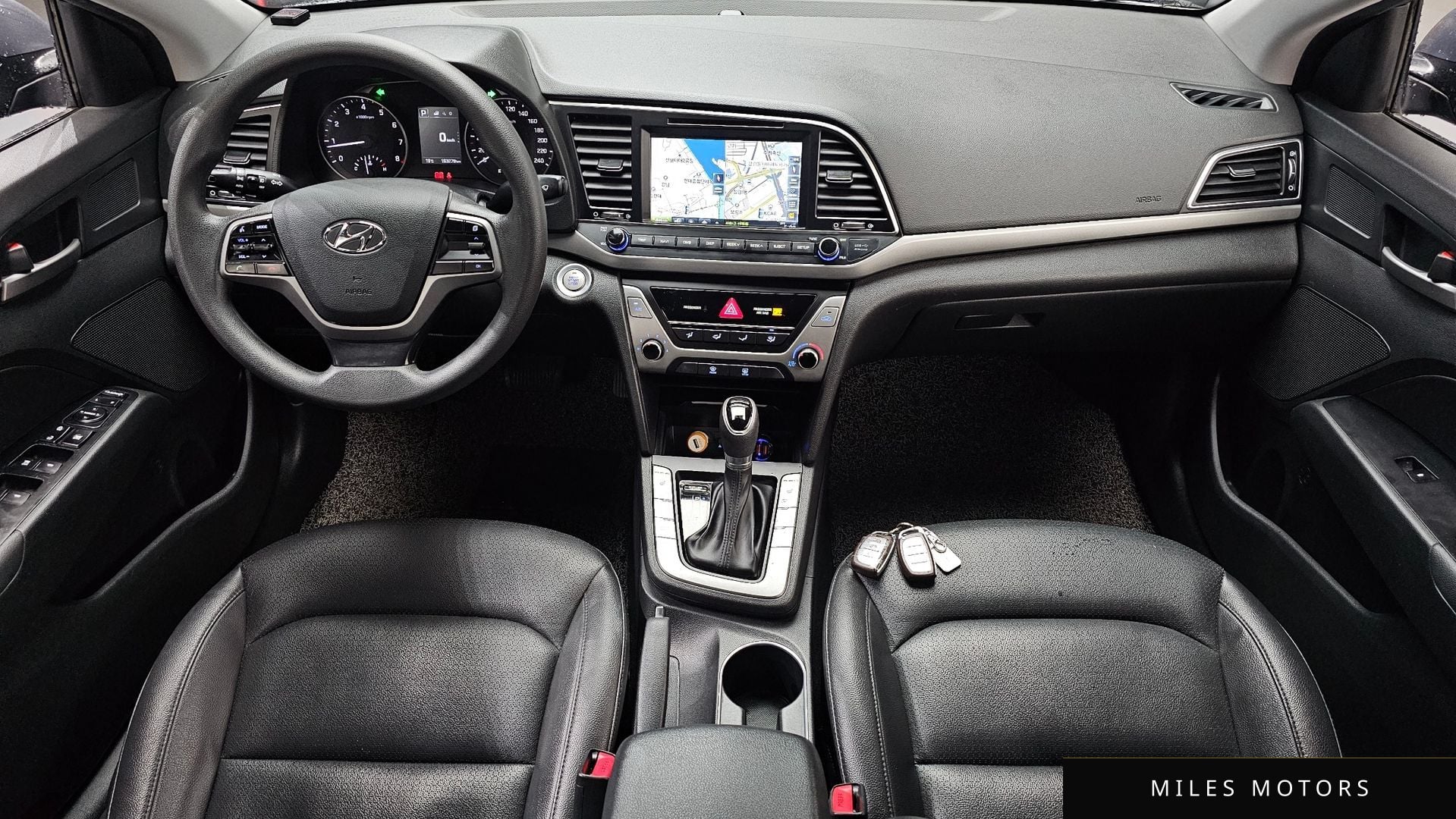 Hyundai AVANTE 2018 — миниатюра 10