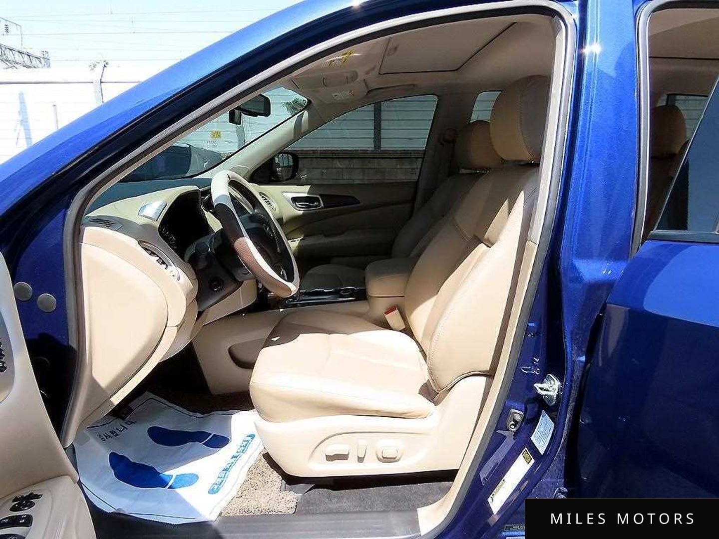 Nissan Pathfinder 2017 — миниатюра 5