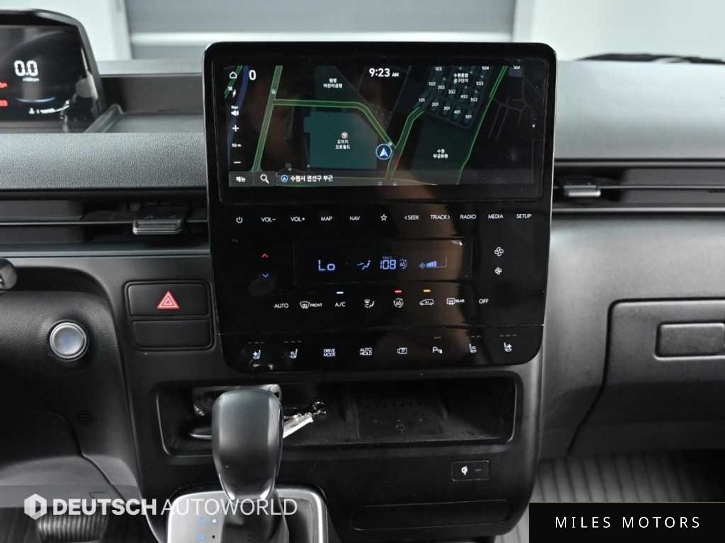 Hyundai Staria 2023 — миниатюра 11