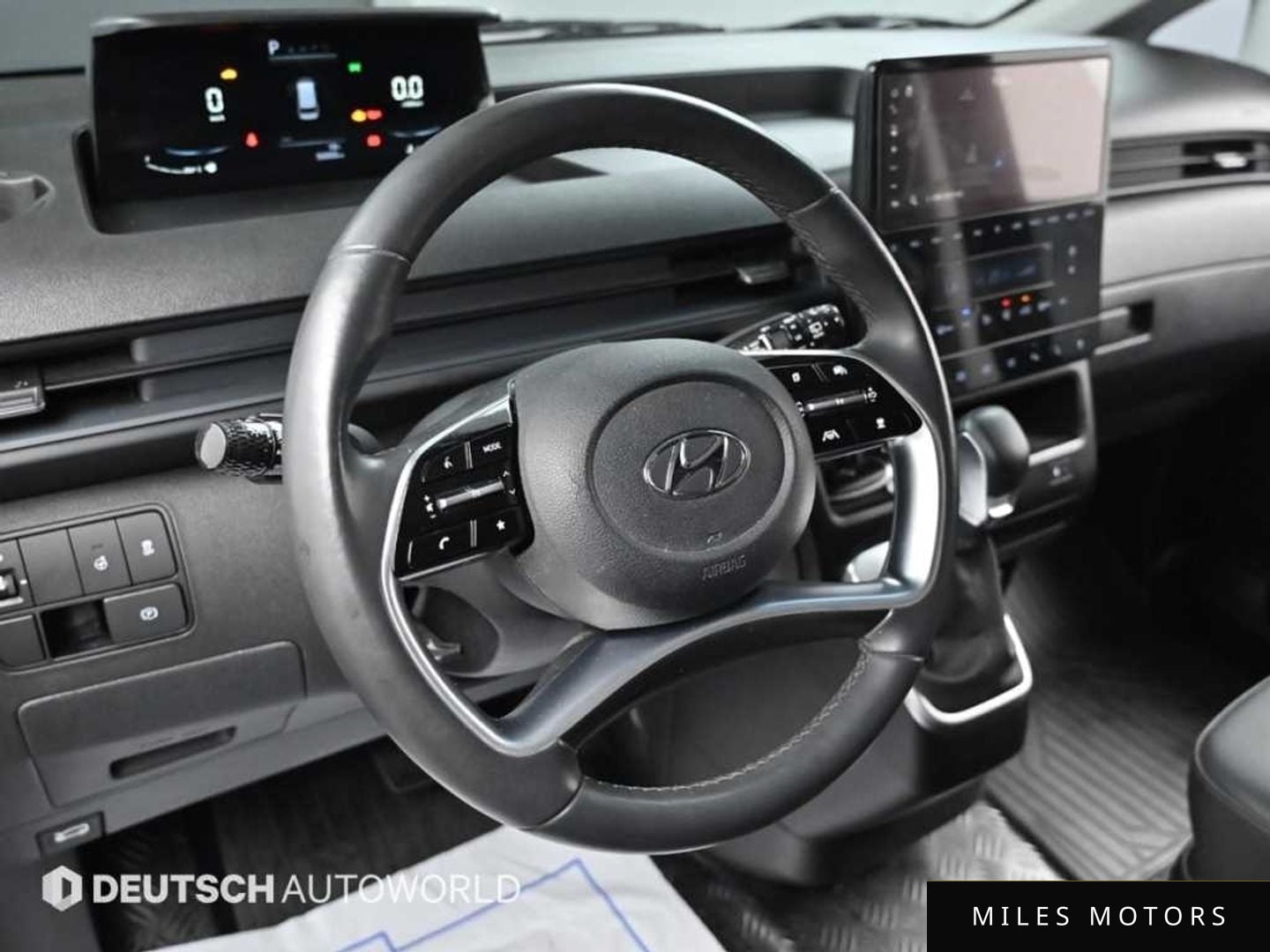 Hyundai Staria 2023 — миниатюра 12