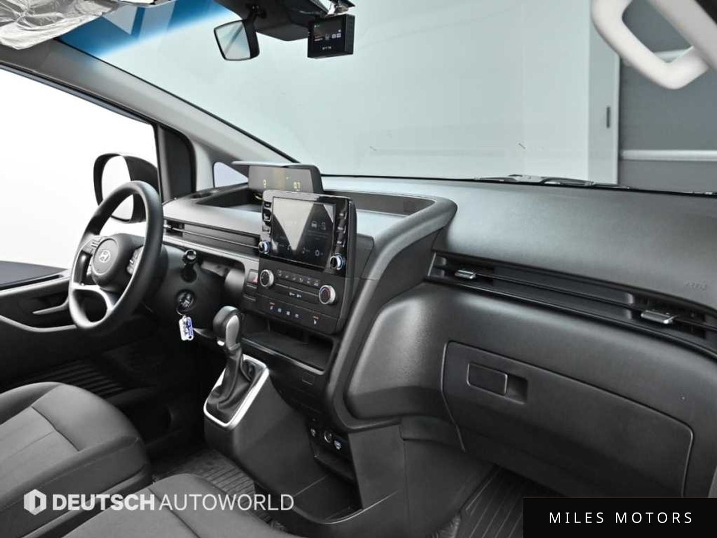 Hyundai Staria 2025 — миниатюра 5