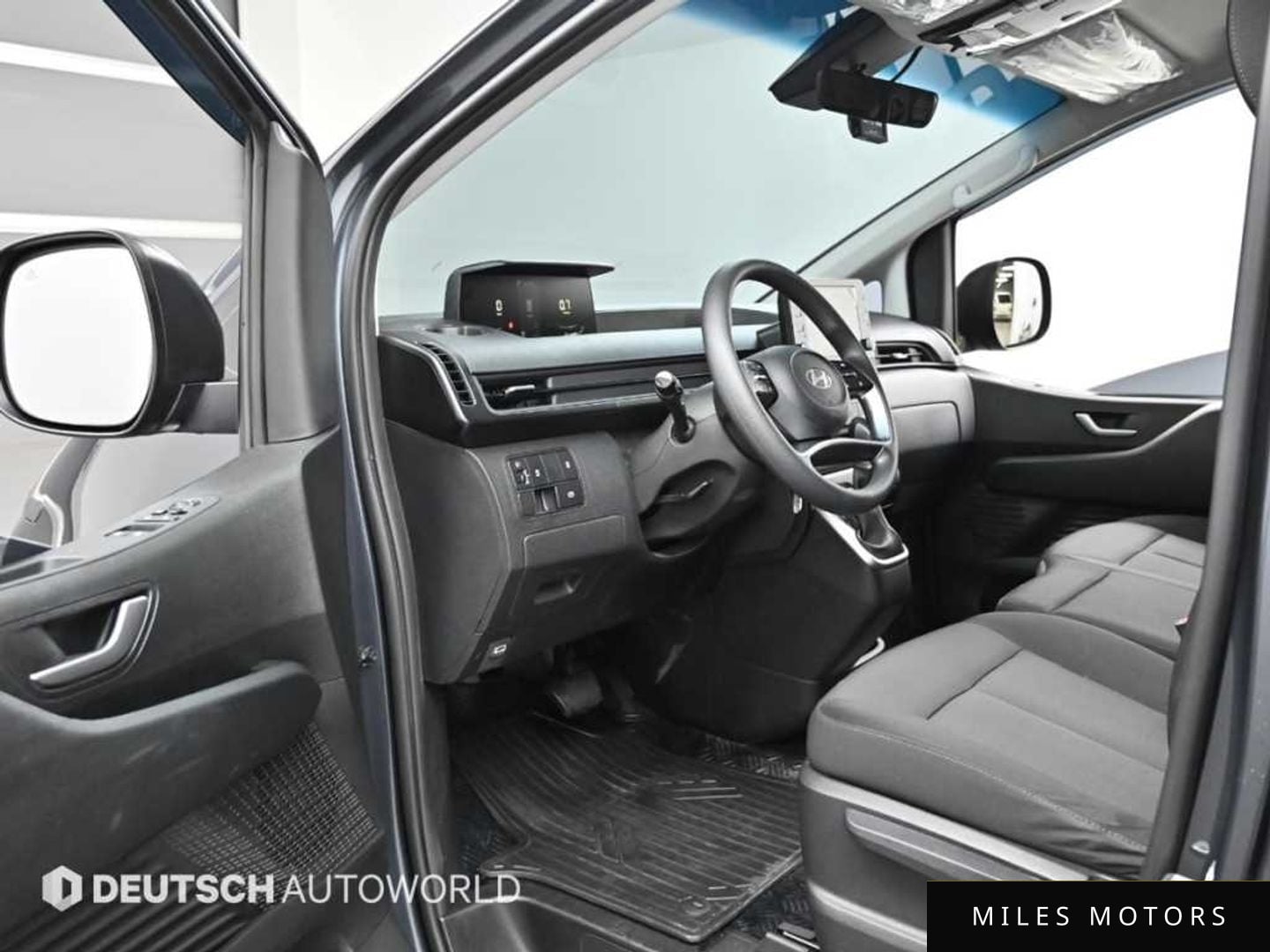 Hyundai Staria 2025 — миниатюра 6