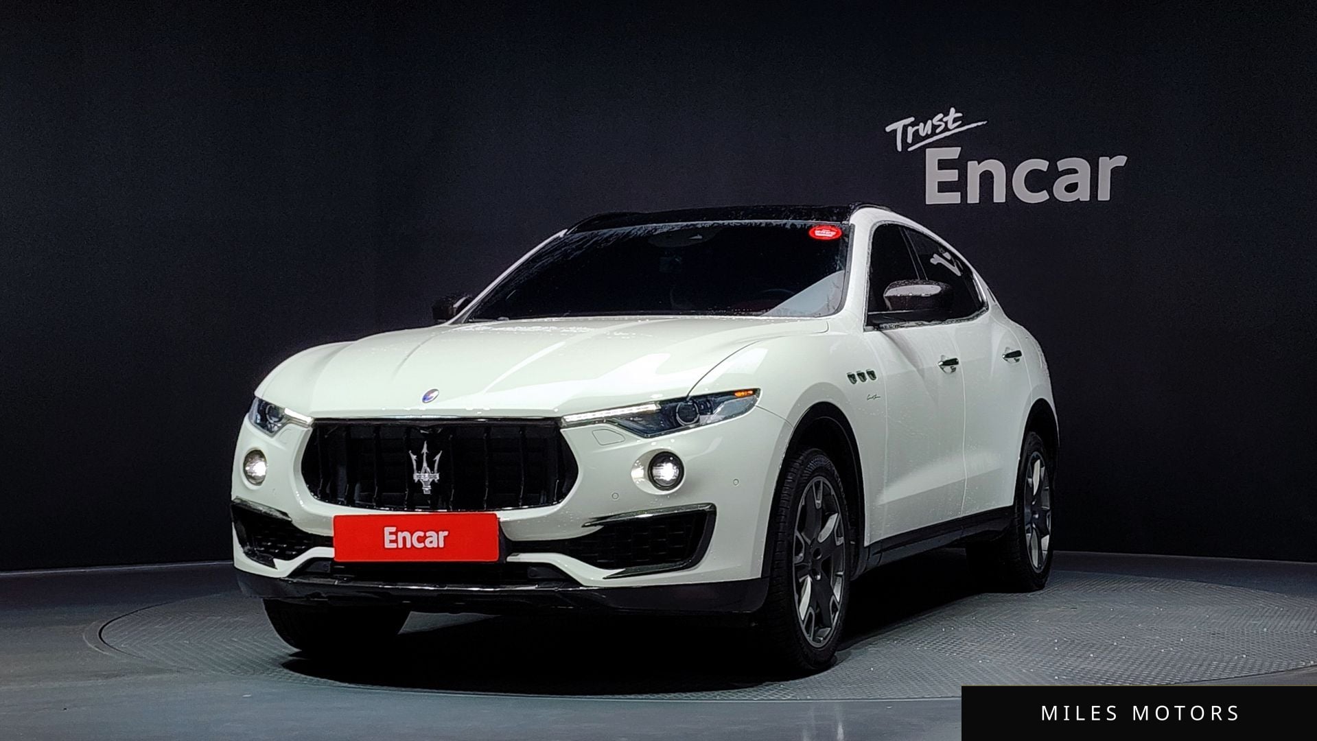 Maserati Levante 2017 — фото 1 из 12