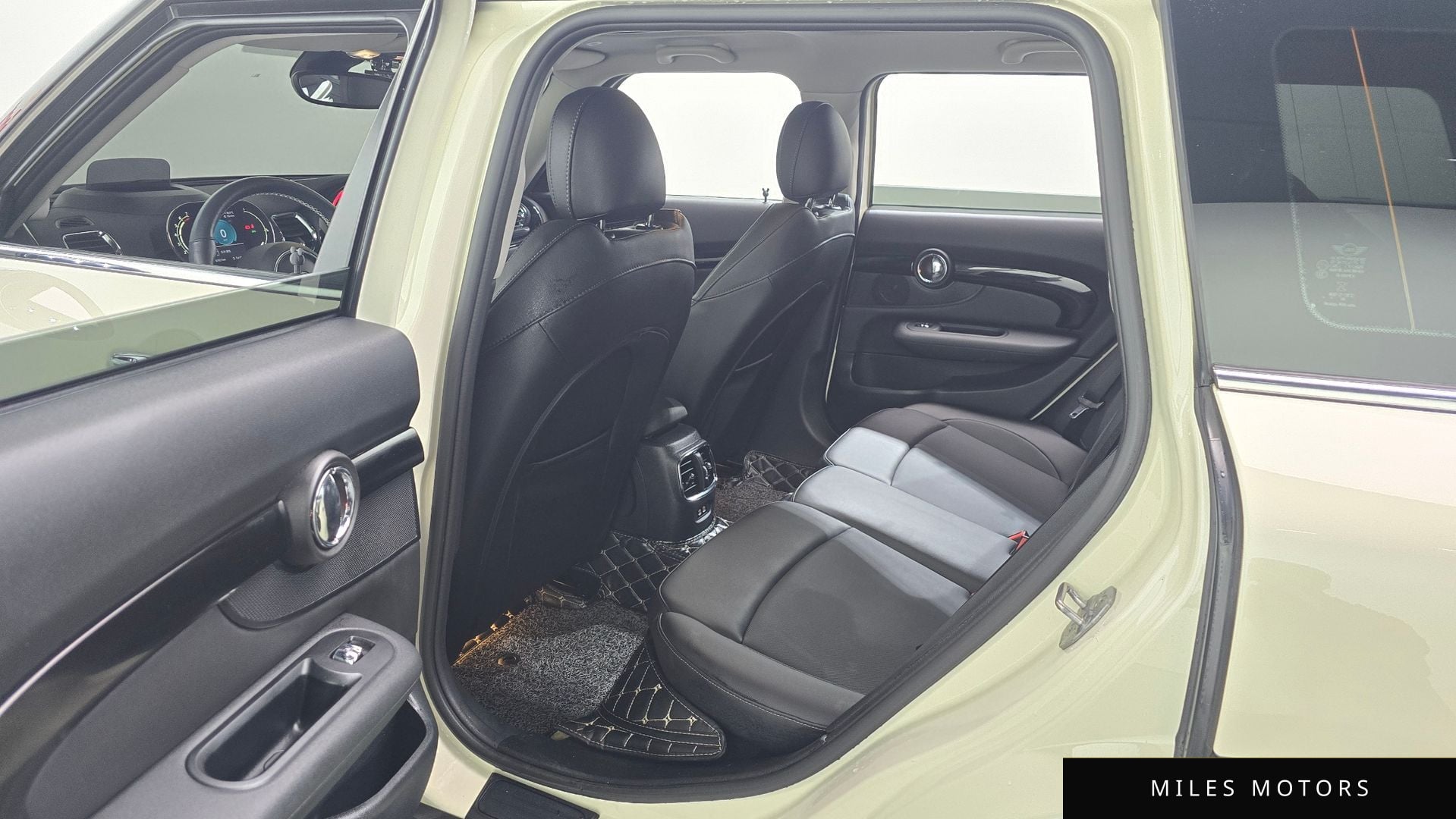 MINI Clubman 2022 — миниатюра 11