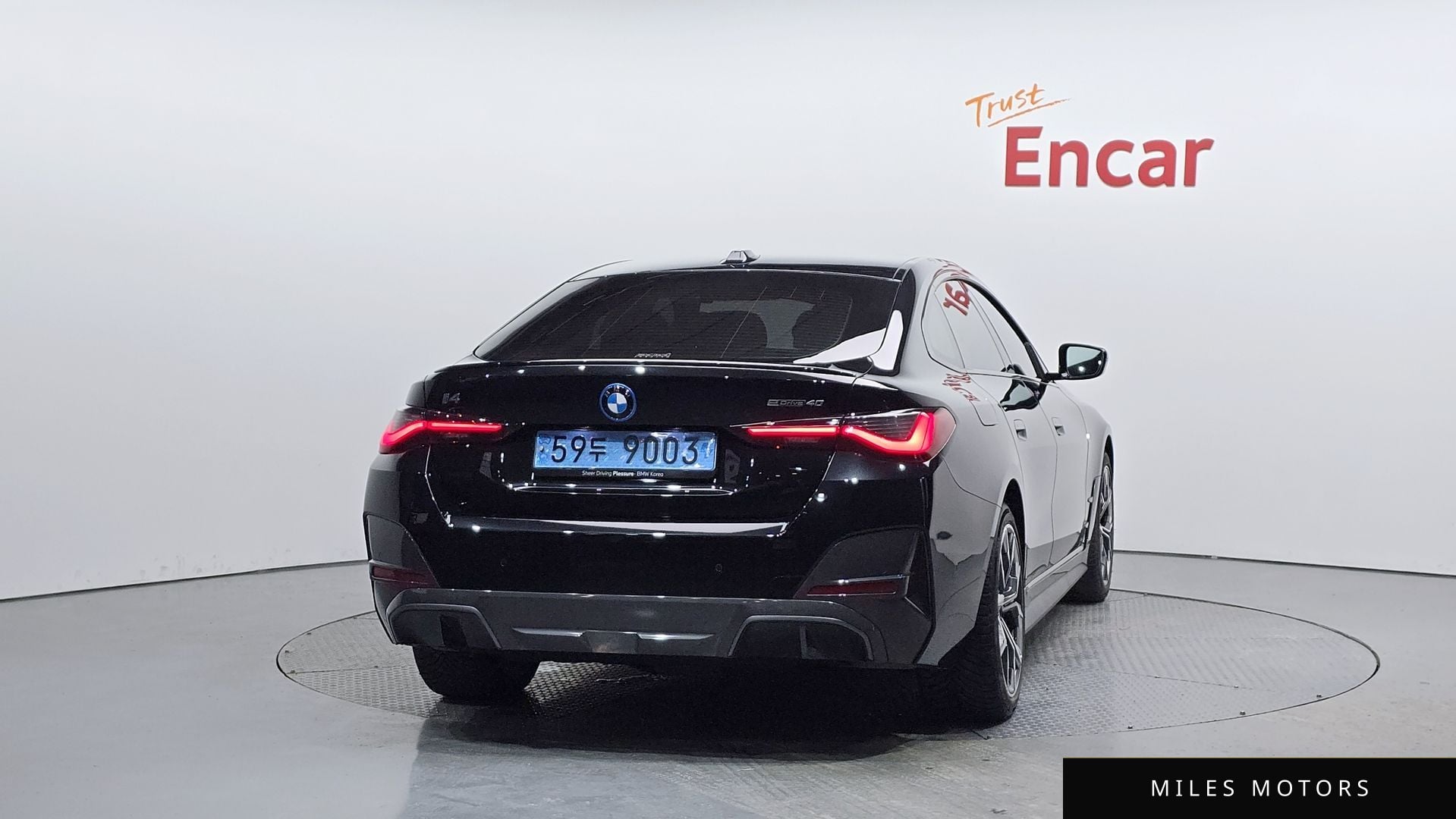 BMW i4 2024 — миниатюра 3