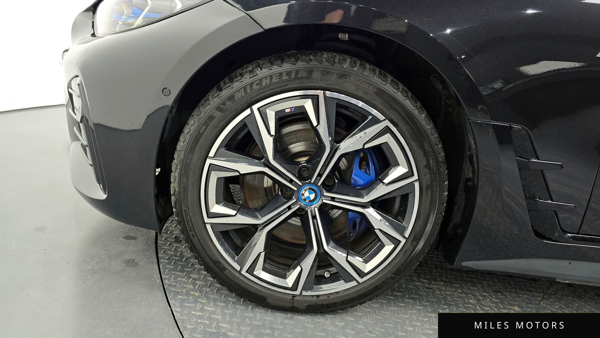 BMW i4 2024 — миниатюра 4