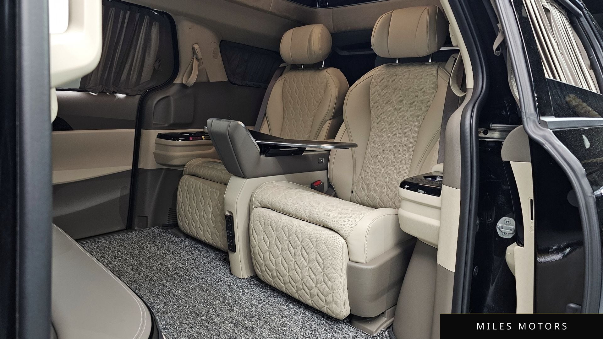Kia Canival 2024 — миниатюра 11