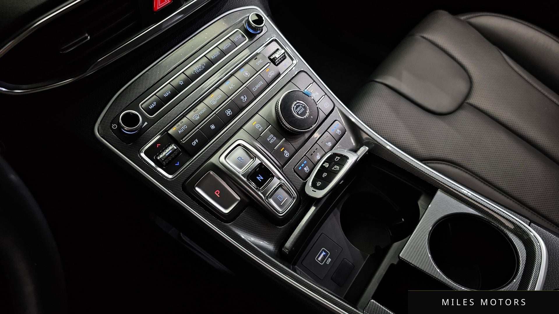 Hyundai Santafe 2021 — миниатюра 12