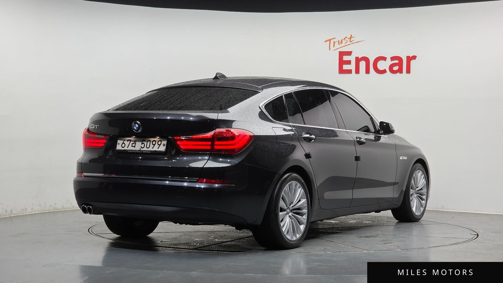 BMW 5 Series GT (F07) 2017 — миниатюра 2