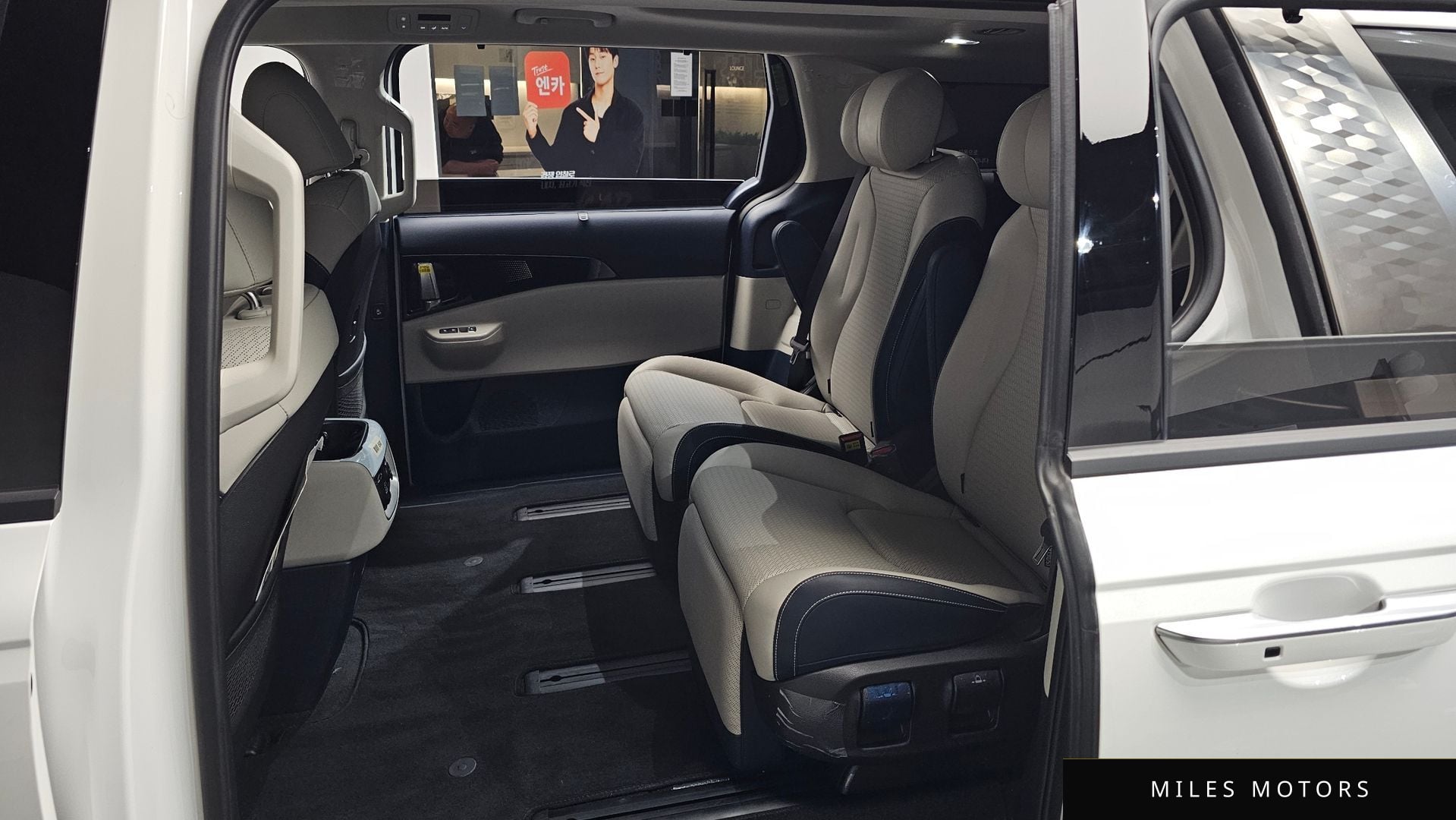 Kia Canival 2025 — миниатюра 12