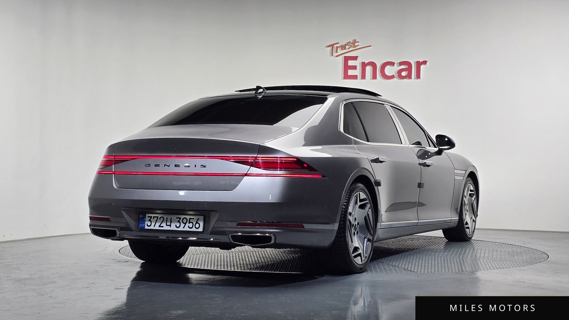 Genesis G90 (RS4) 2023 — миниатюра 2