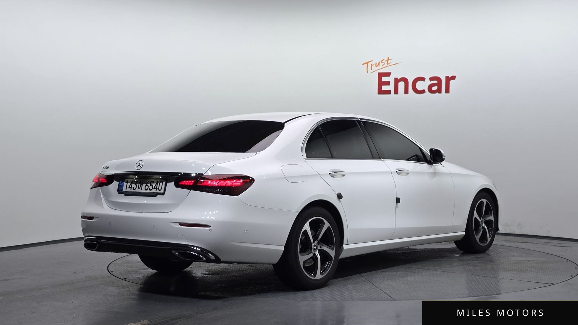 Mercedes-Benz E-Class W213 2021 — миниатюра 2