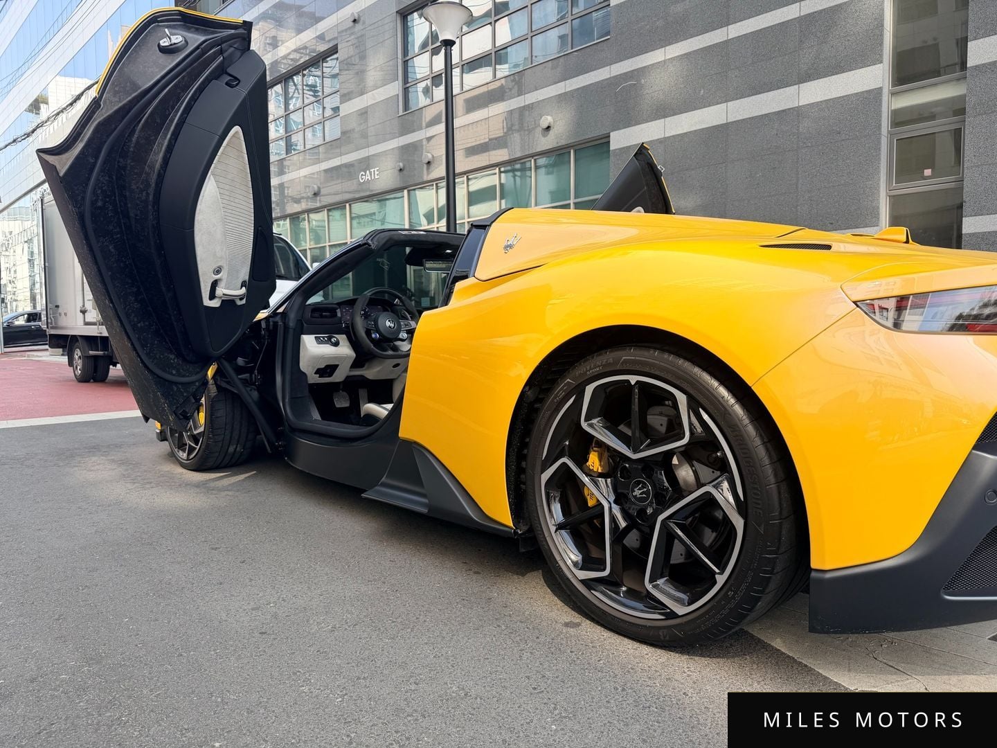 Maserati MC20 2023 — миниатюра 2