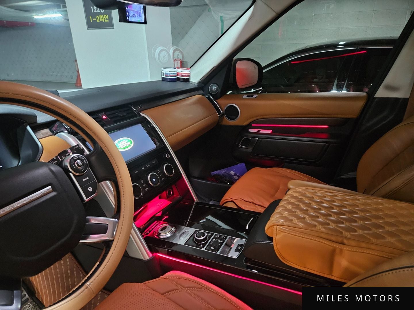 Land Rover Discovery 2018 — миниатюра 10