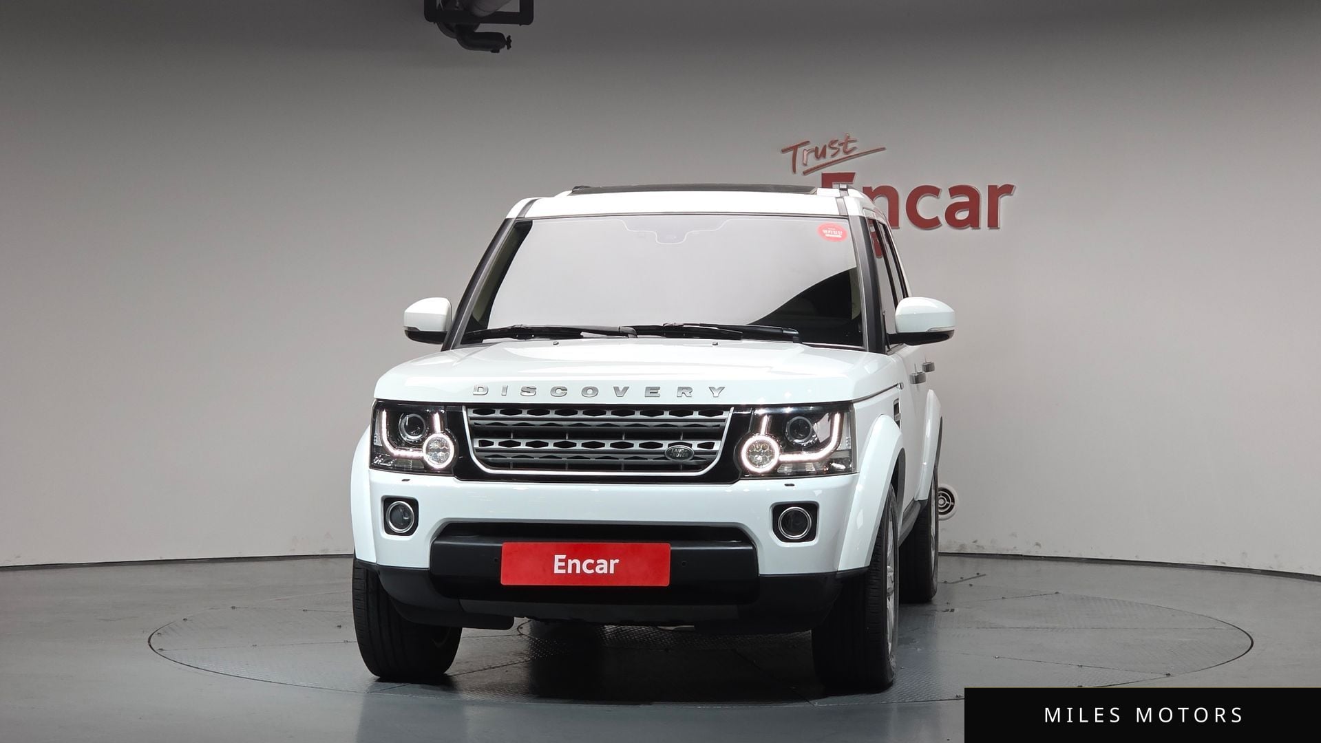 Land Rover Discovery 2016 — миниатюра 3