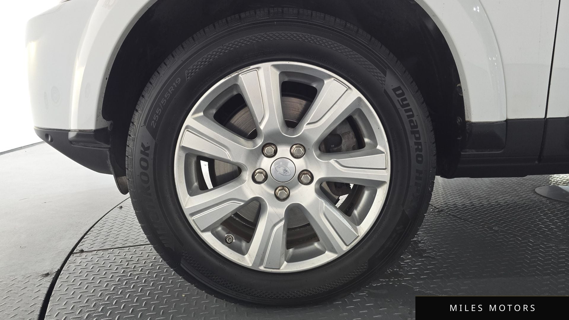 Land Rover Discovery 2016 — миниатюра 5