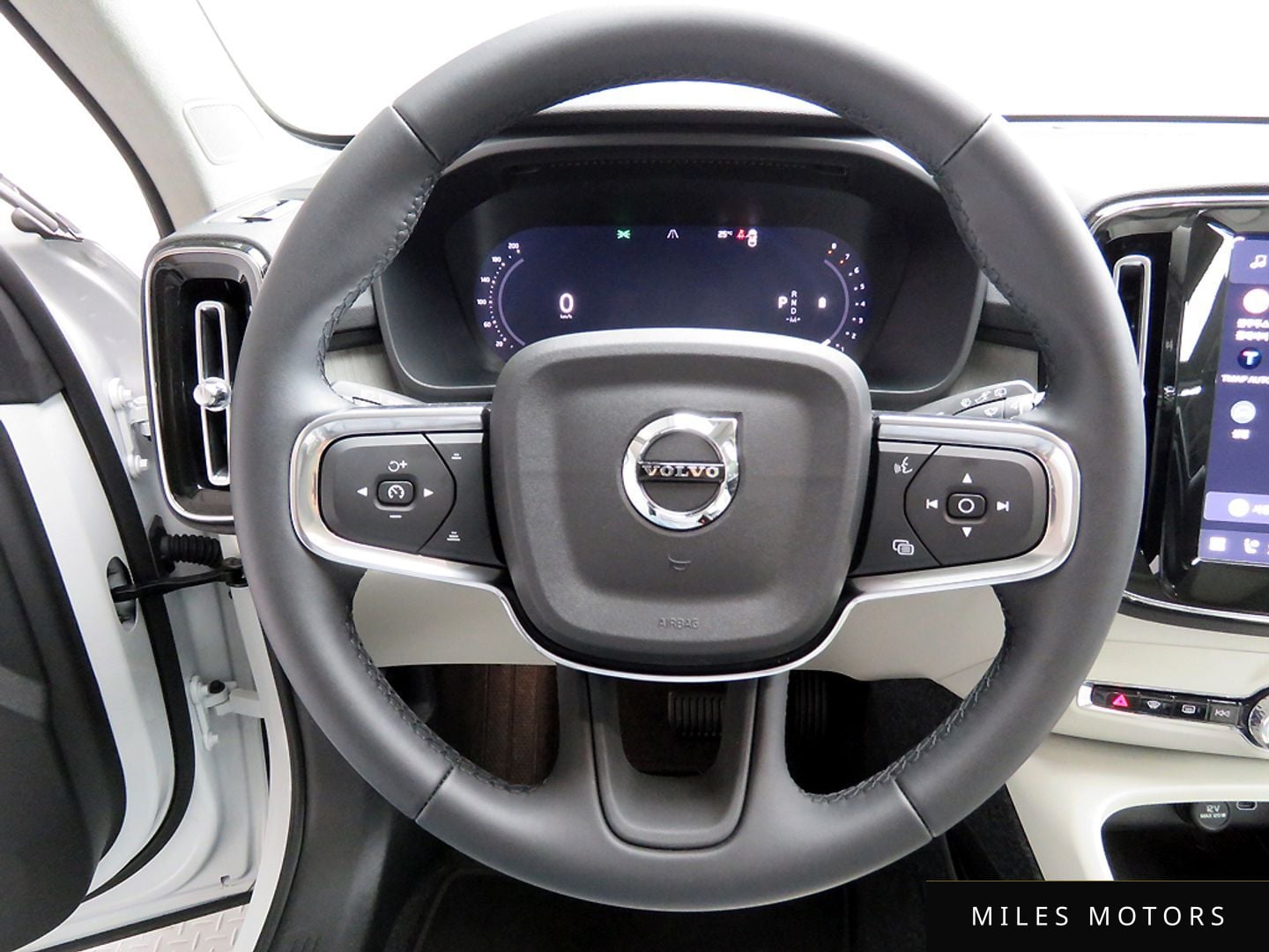 Volvo XC40 2026 — миниатюра 8