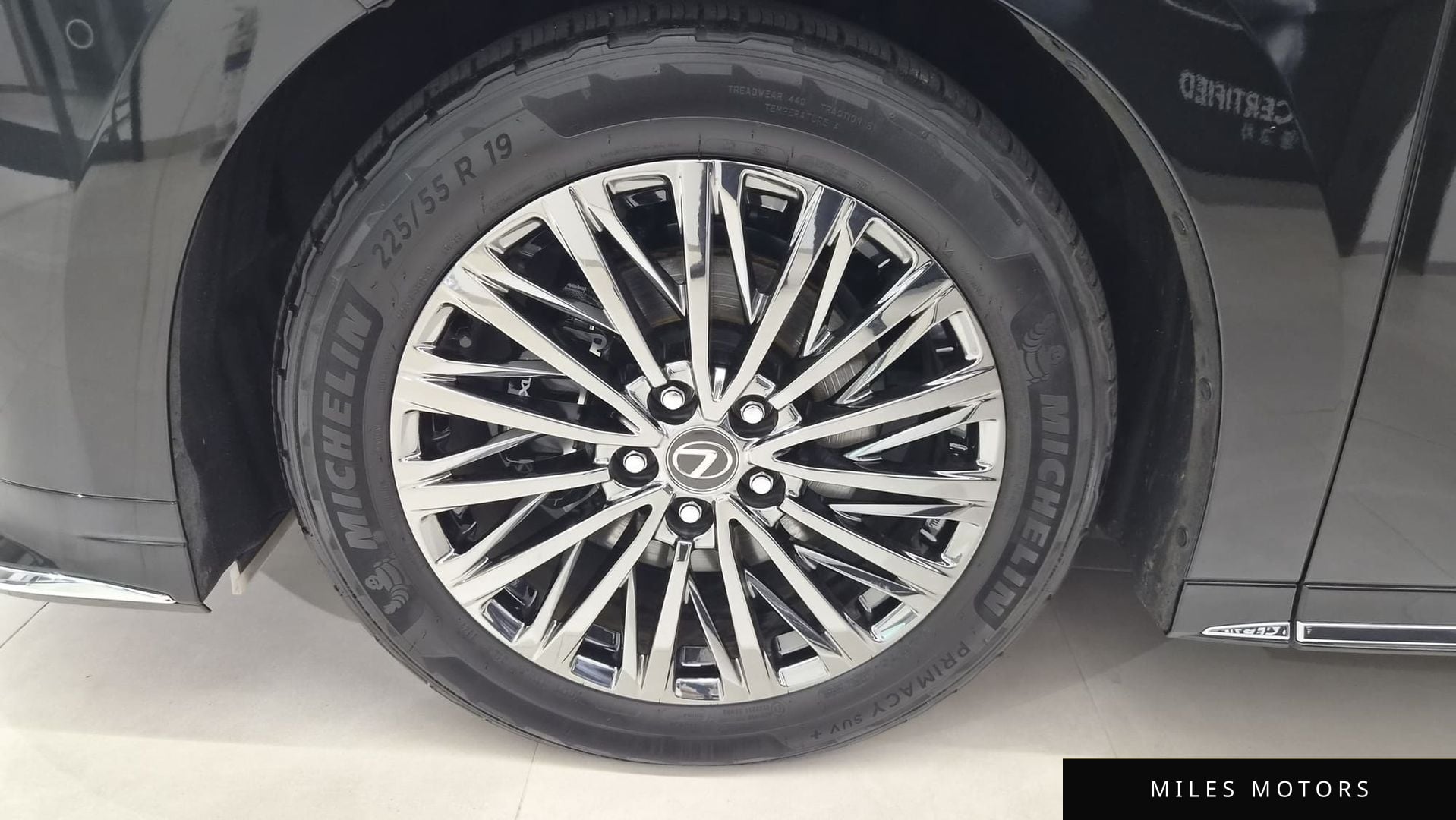 Лексус LM 2025 — миниатюра 5